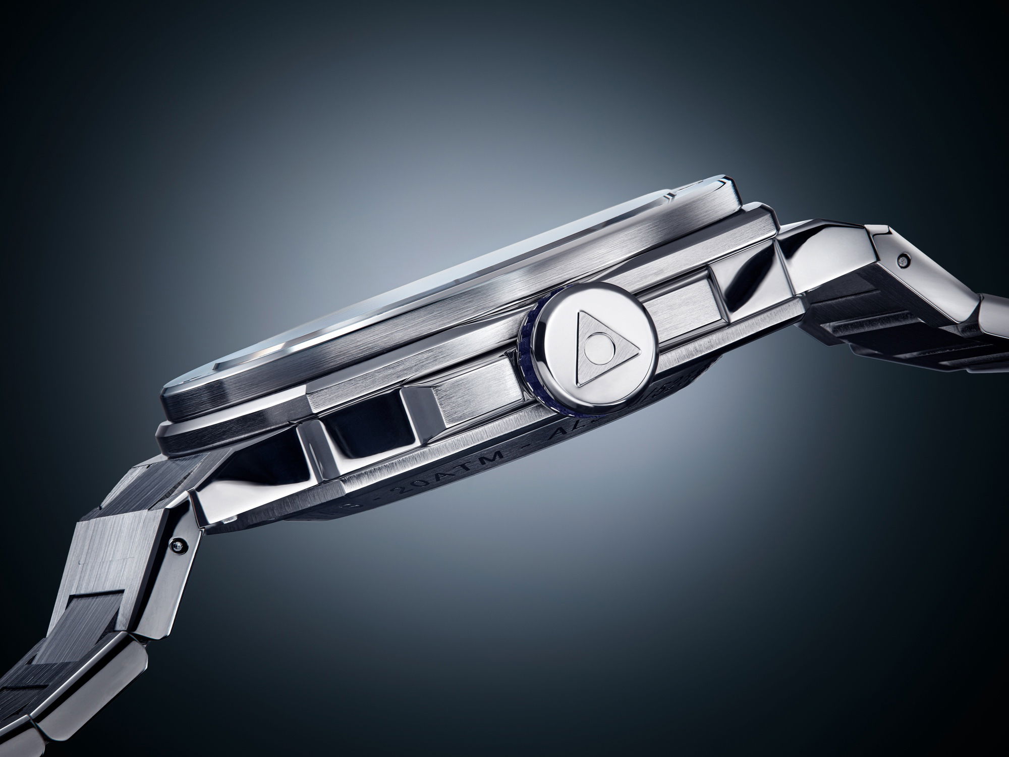 Alpina Alpiner Extreme Automatic 39 - View 3