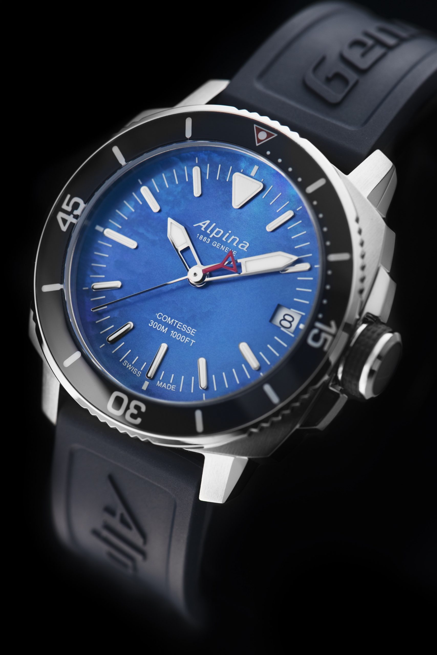 Alpina Seastrong Diver Comtesse Quartz - View 3