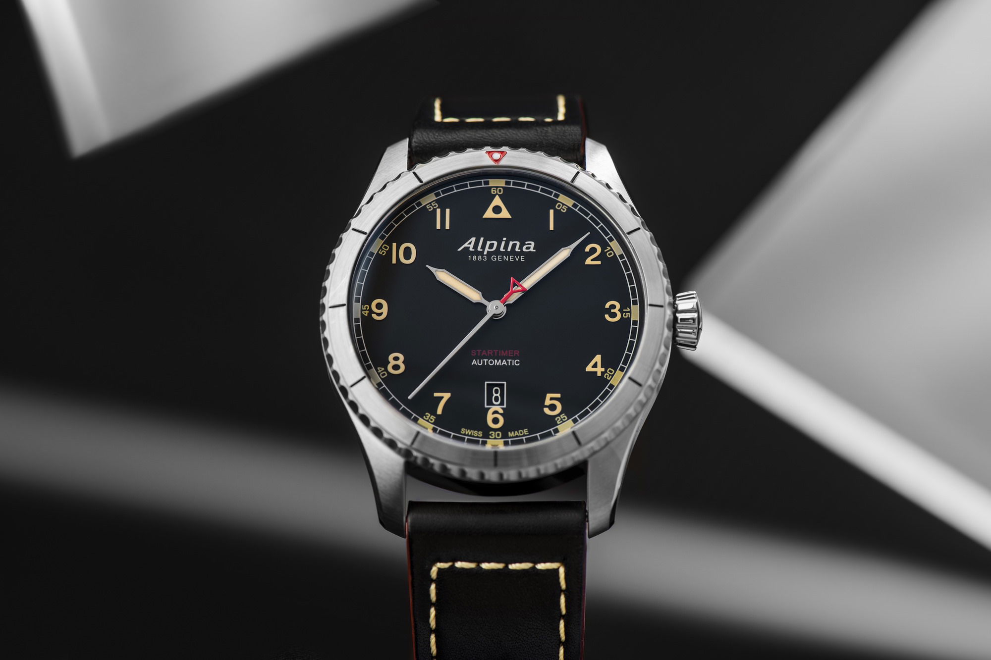 Alpina Startimer Pilot Automatic Black - View 2