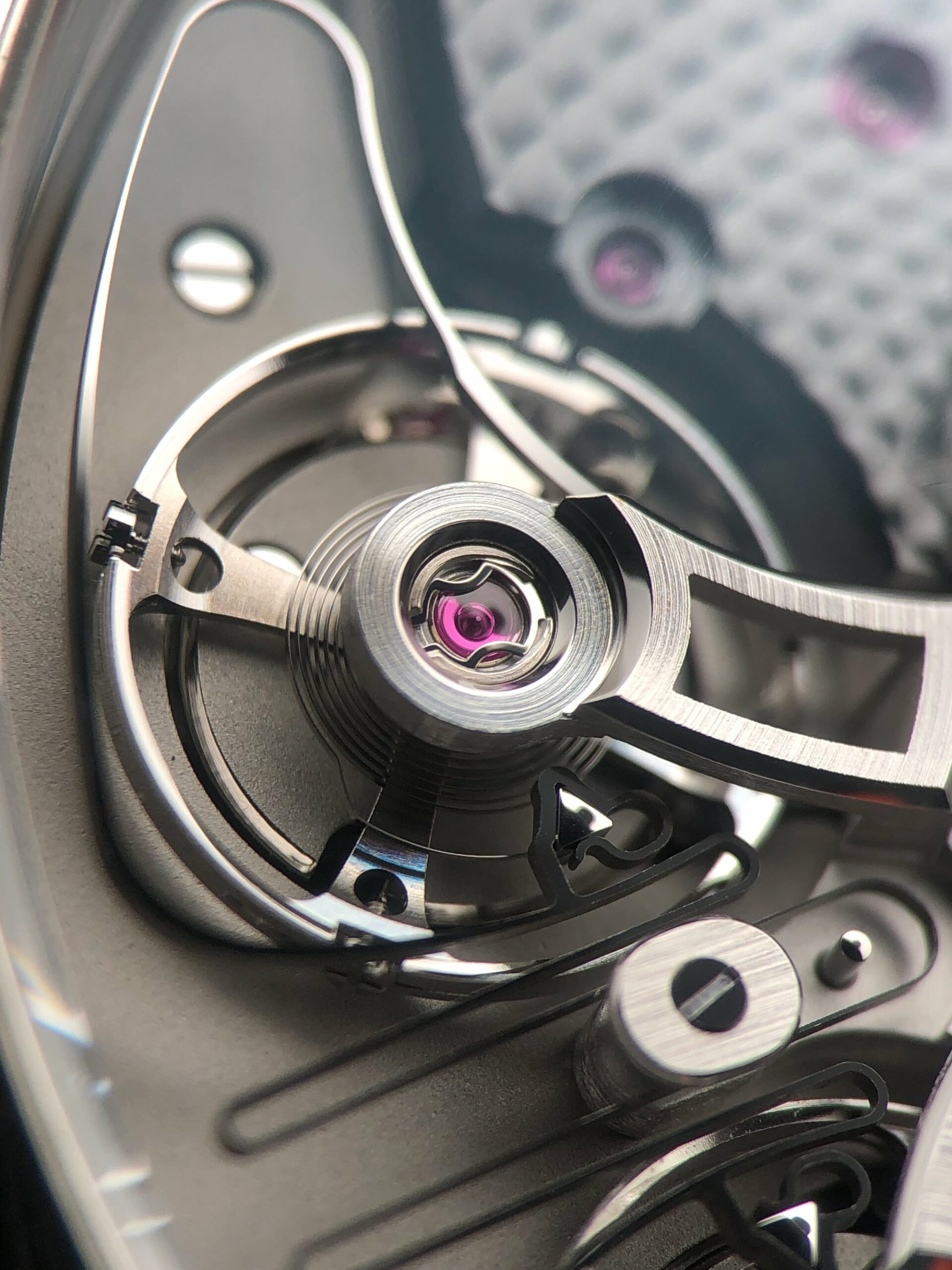 Armin Strom Pure Resonance Ultimate Sapphire - View 3