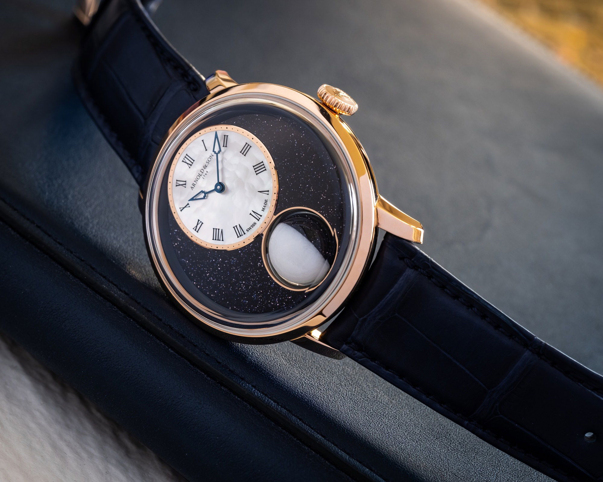 Arnold & Son Luna Magna Red Gold - View 2