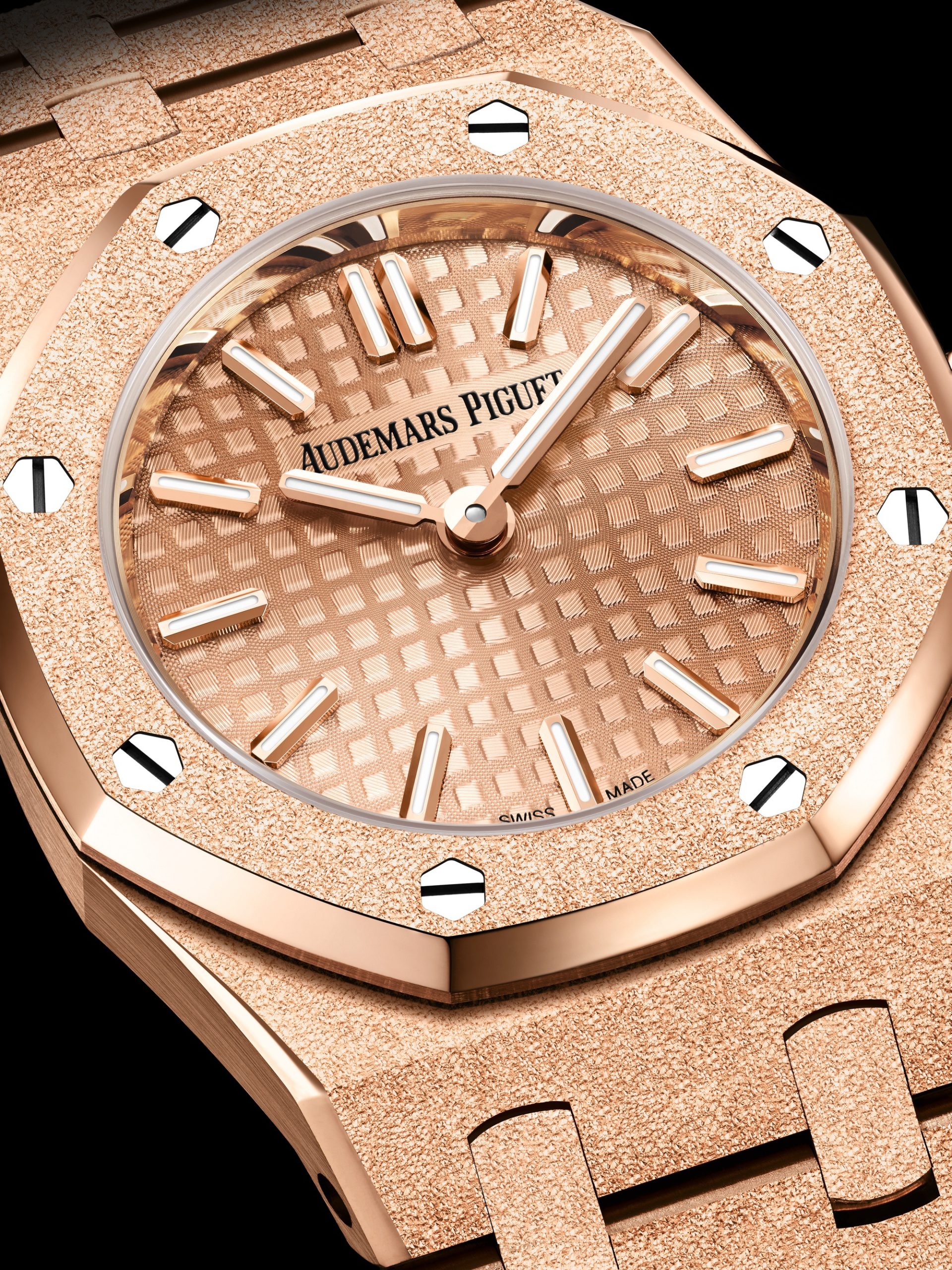 Audemars Piguet Royal Oak Mini Frosted Gold Quartz 23 - View 3