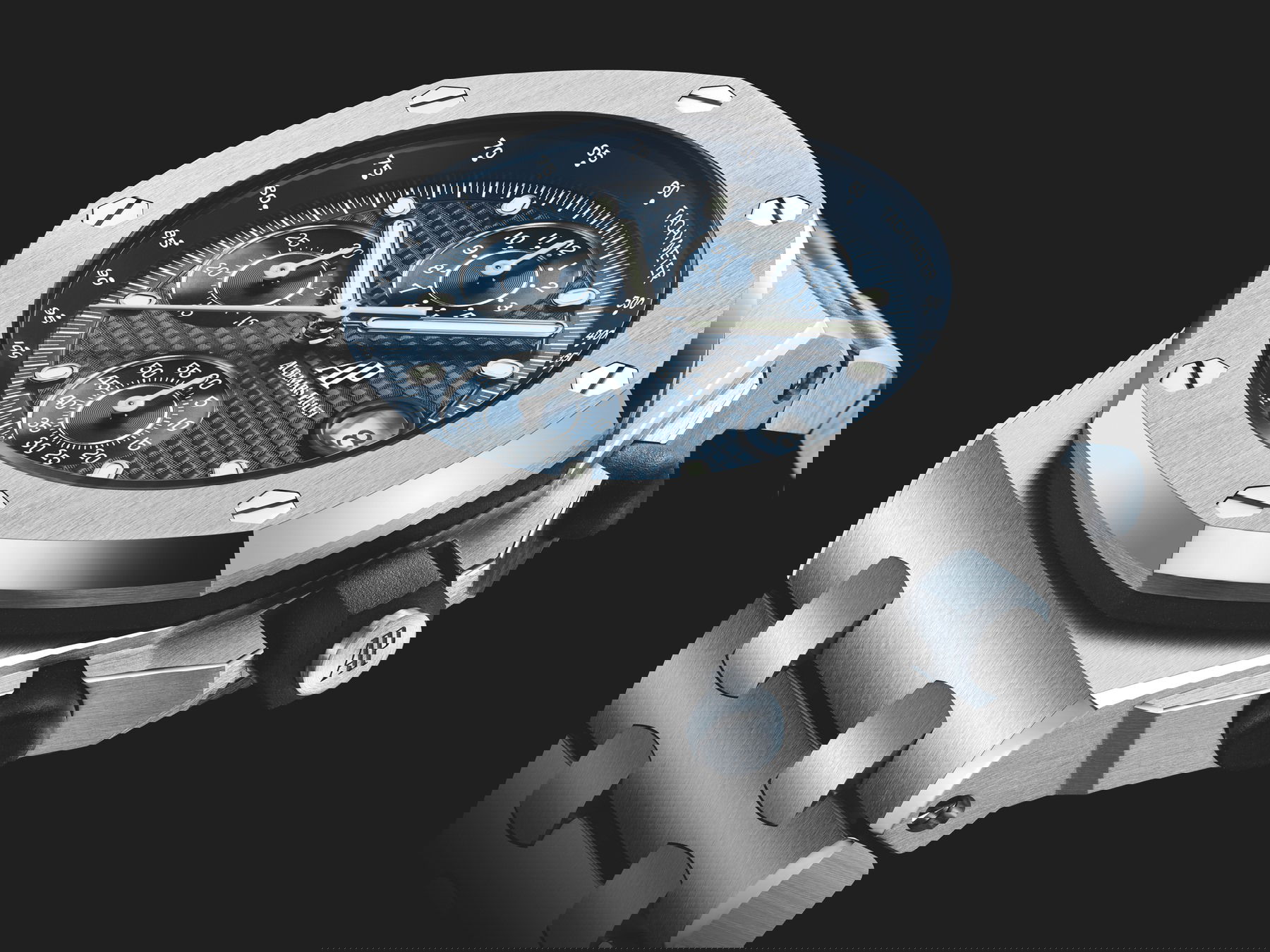 Audemars Piguet Royal Oak Offshore Selfwinding Chronograph - View 3