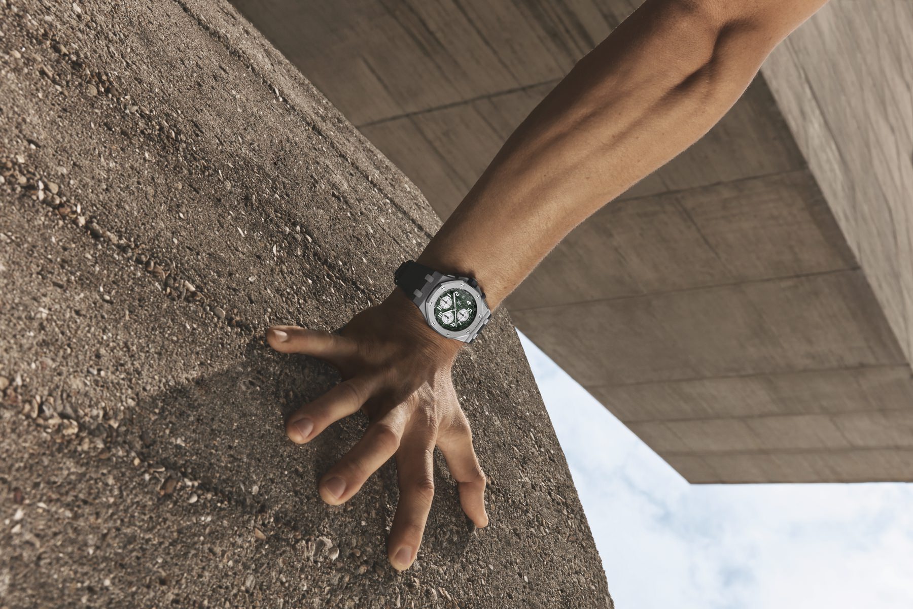 Audemars Piguet Royal Oak Offshore Selfwinding Chronograph - View 2