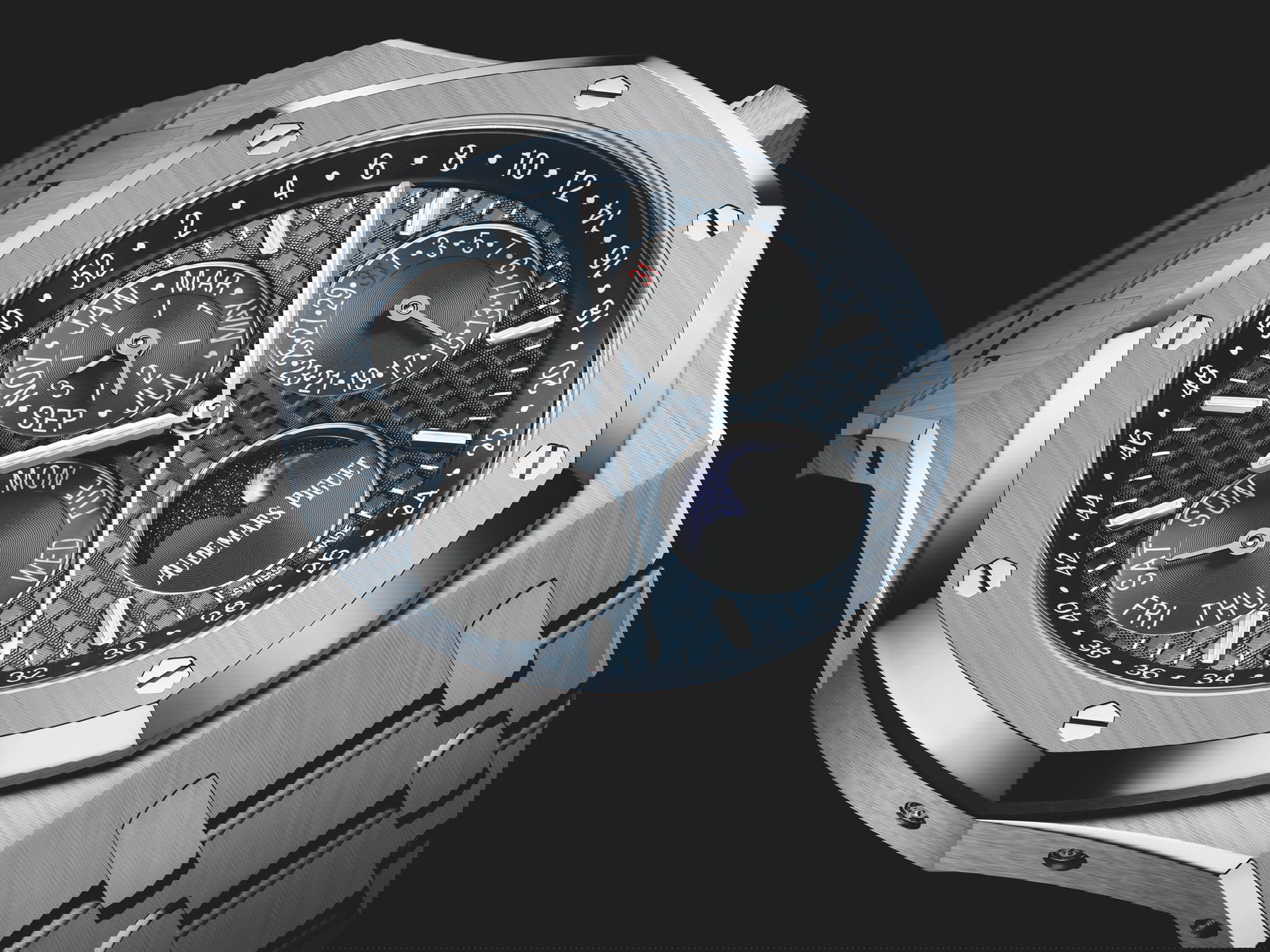 Audemars Piguet Royal Oak Perpetual Calendar - View 3