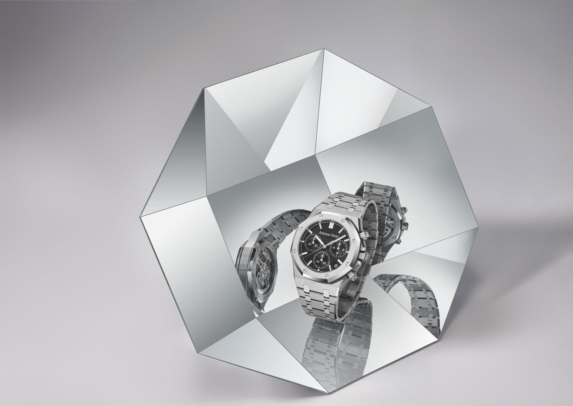 Audemars Piguet Royal Oak Selfwinding Chronograph - View 2
