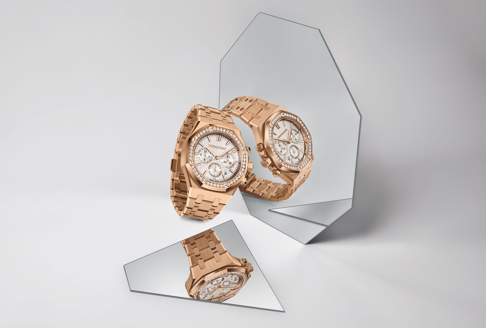 Audemars Piguet Royal Oak Selfwinding Chronograph - View 2