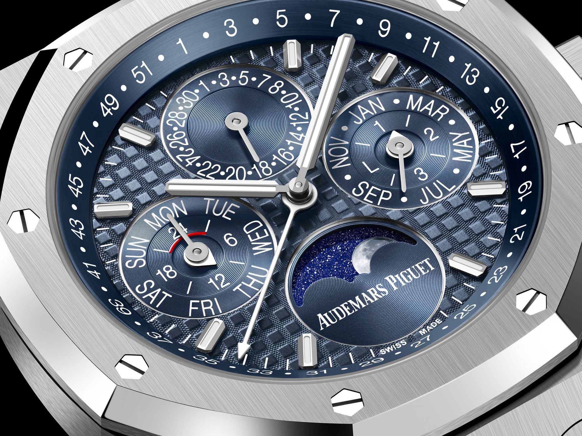 Audemars Piguet Royal Oak Selfwinding Perpetual Calendar 41 - View 3