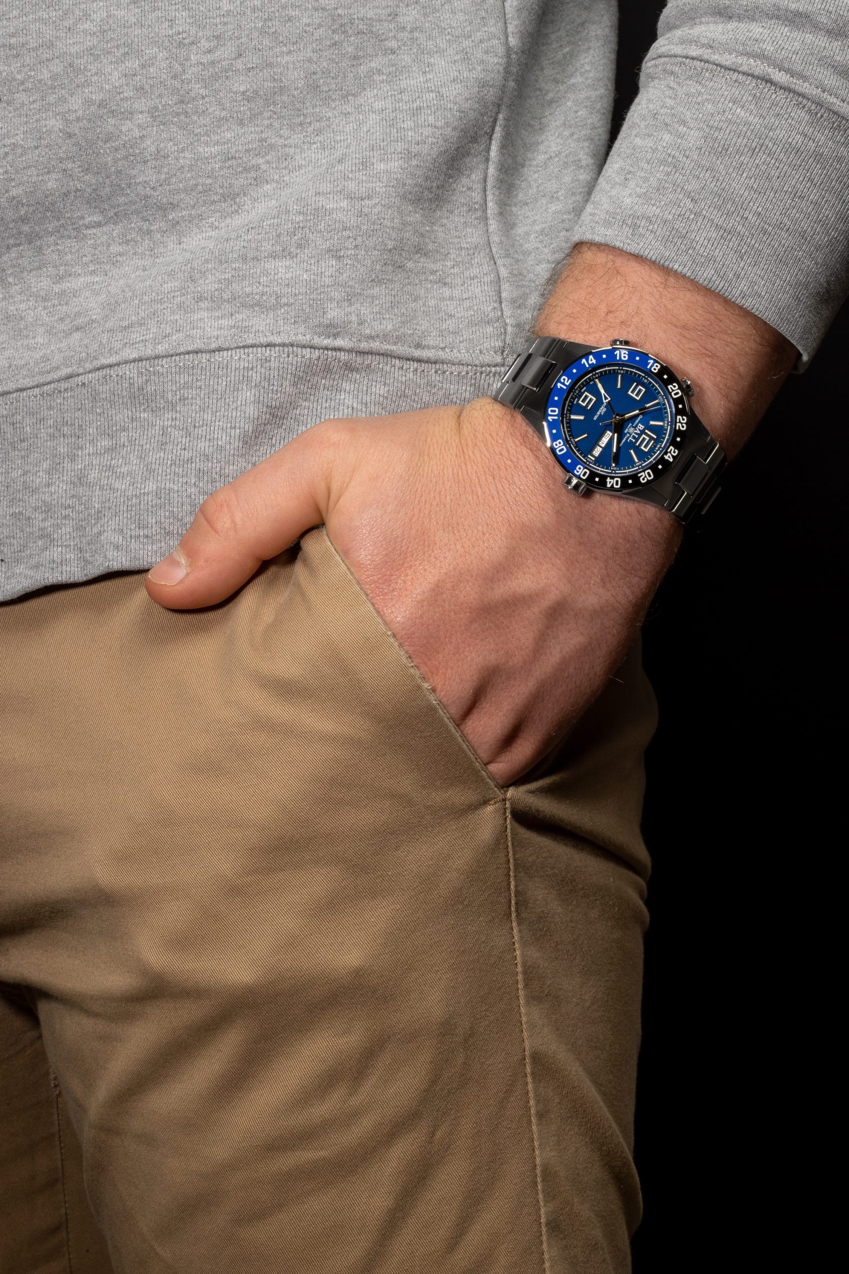 BALL Roadmaster Marine GMT 40 - View 3