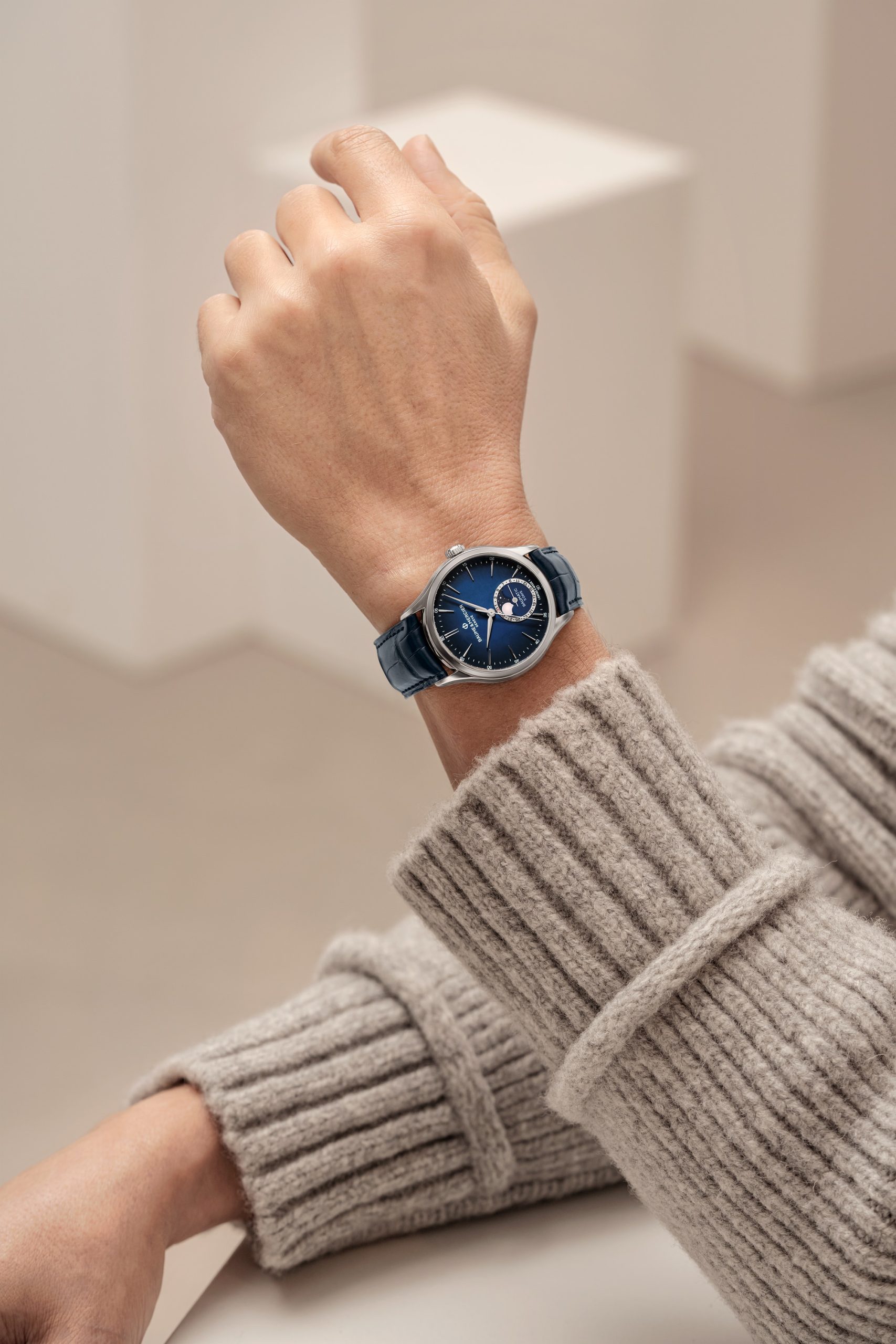 Baume & Mercier Clifton Baumatic Moon Phases - View 2