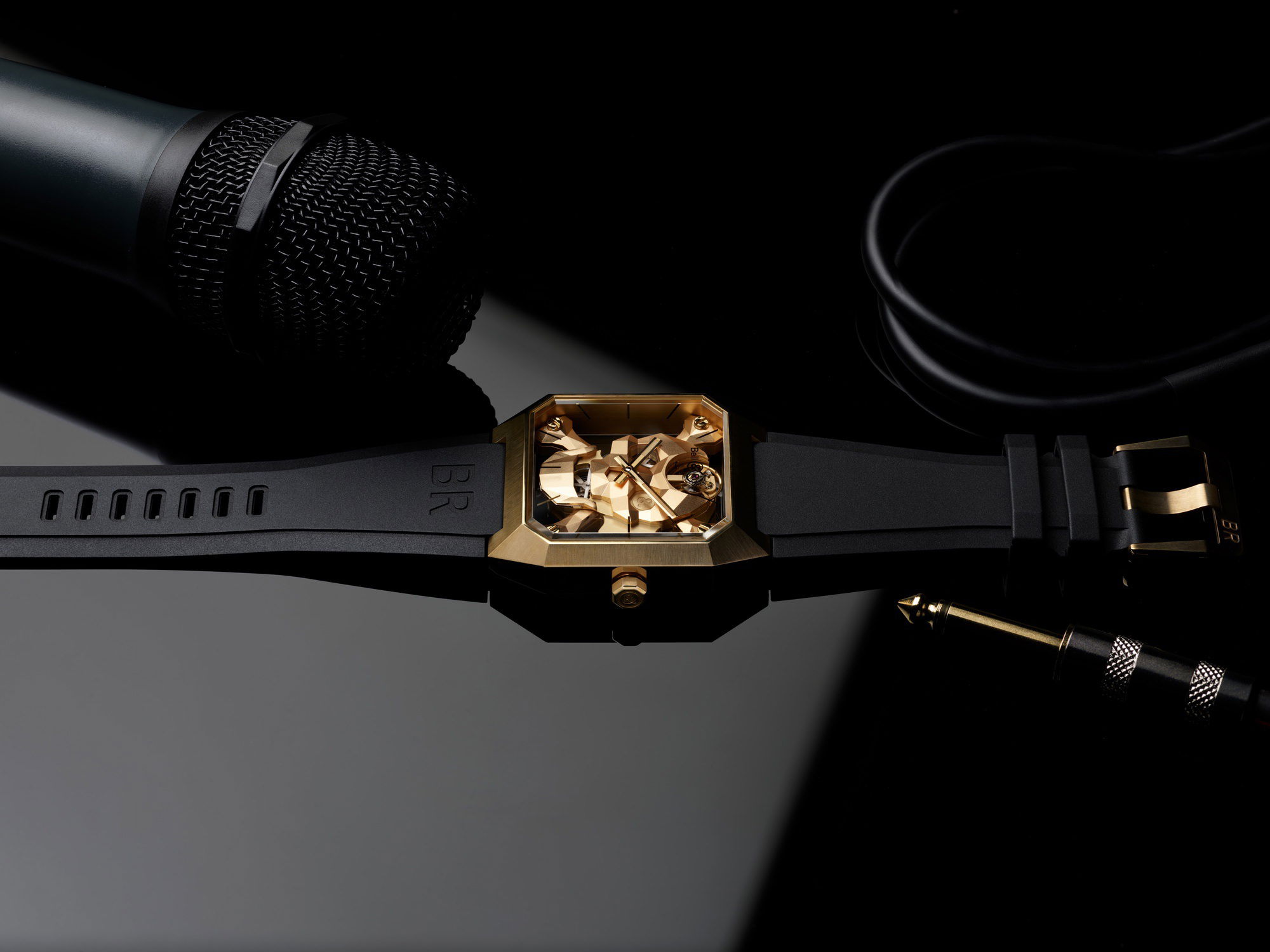 Bell & Ross BR 01 Cyber Skull Bronze - View 2
