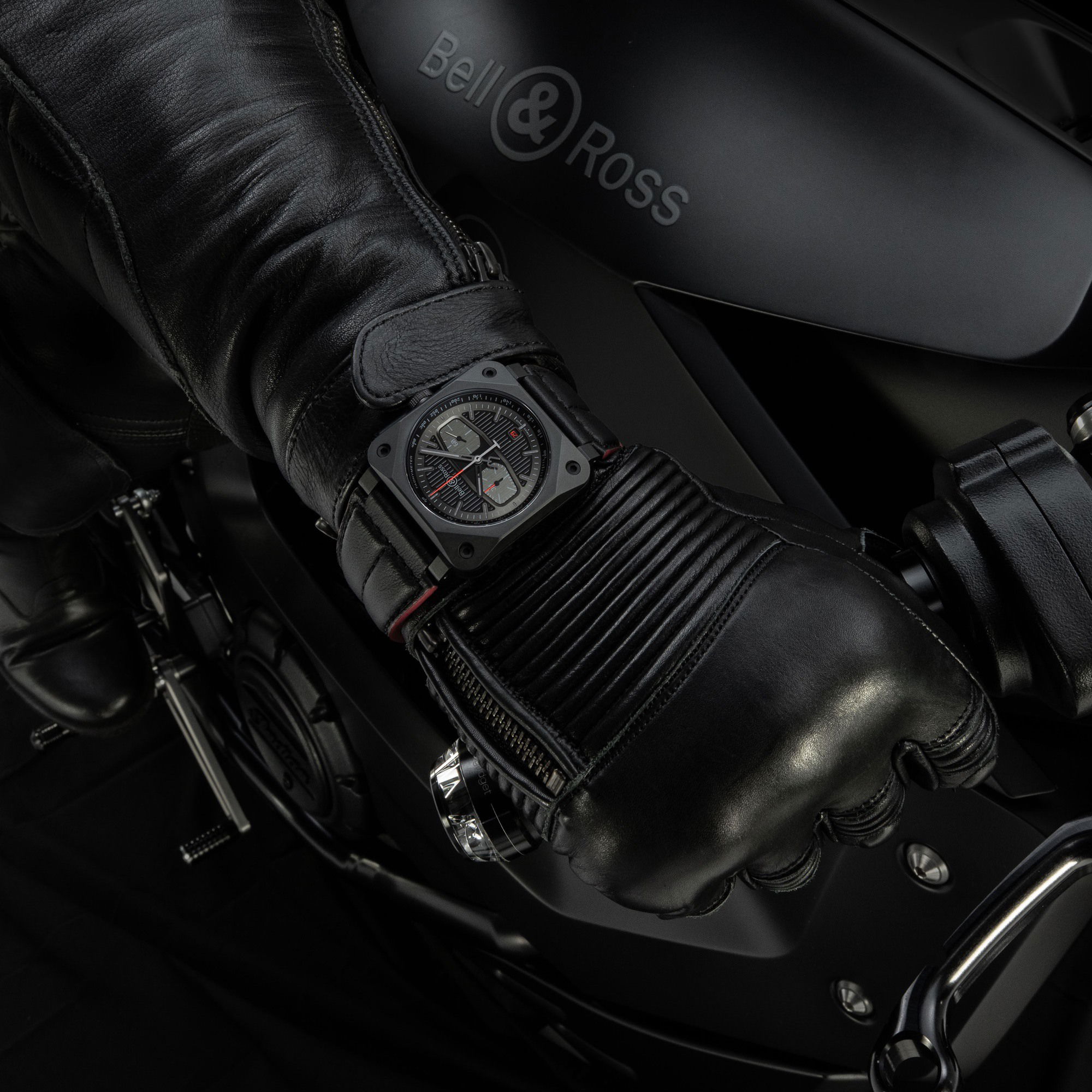 Bell & Ross BR 03-94 BLACKTRACK - View 3