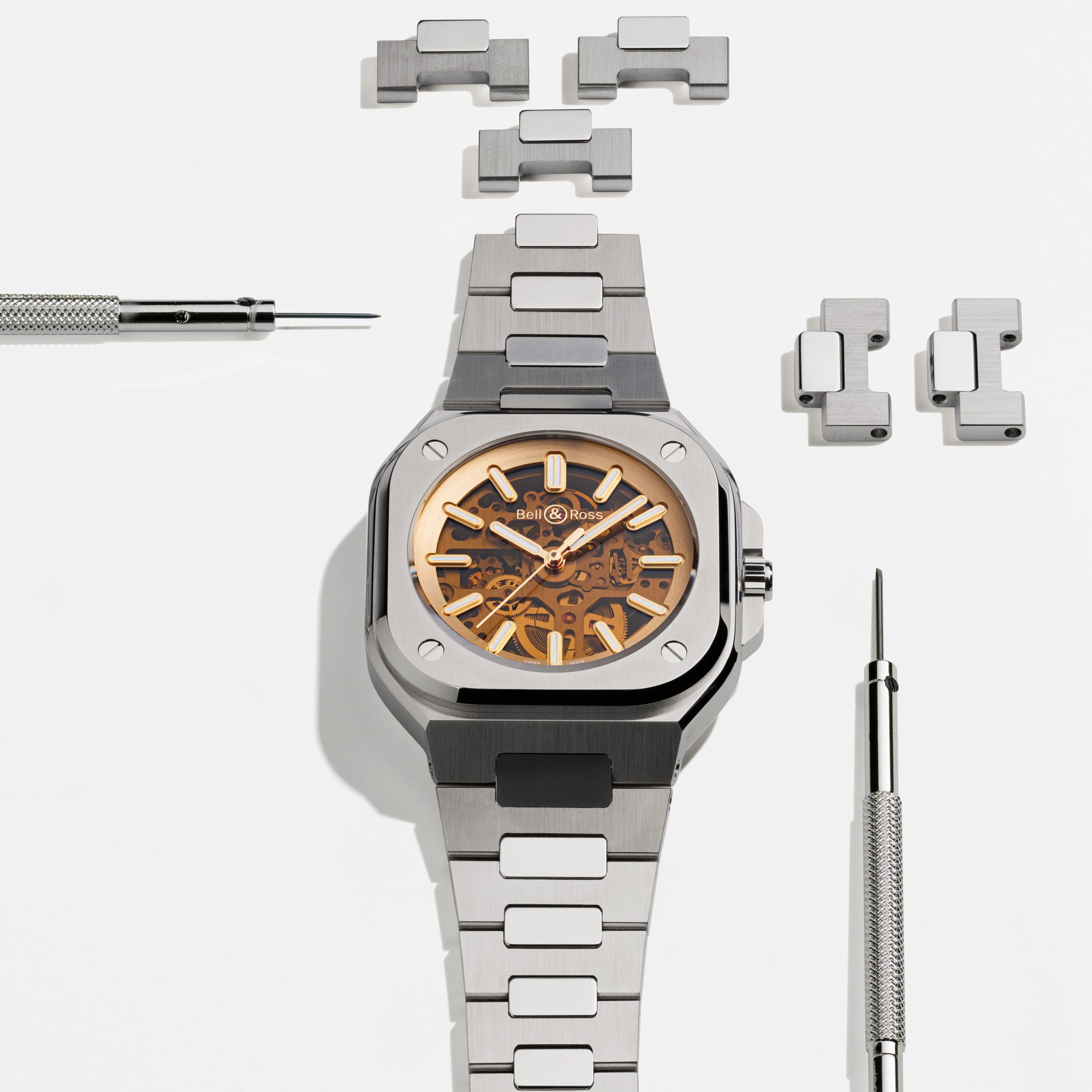Bell & Ross BR 05 Skeleton Gold - View 3