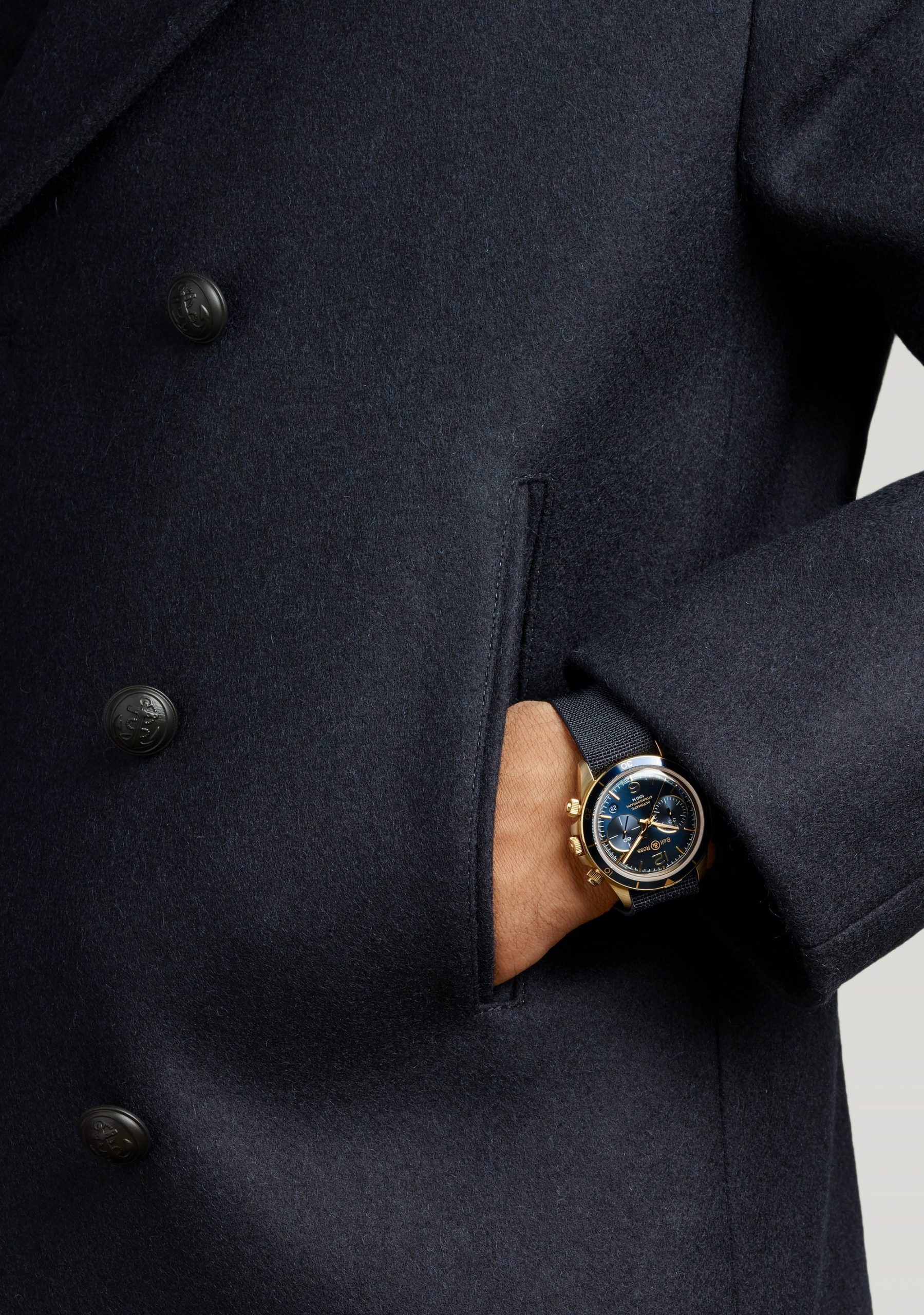 Bell & Ross BR V2-94 AERONAVALE BRONZE - View 3
