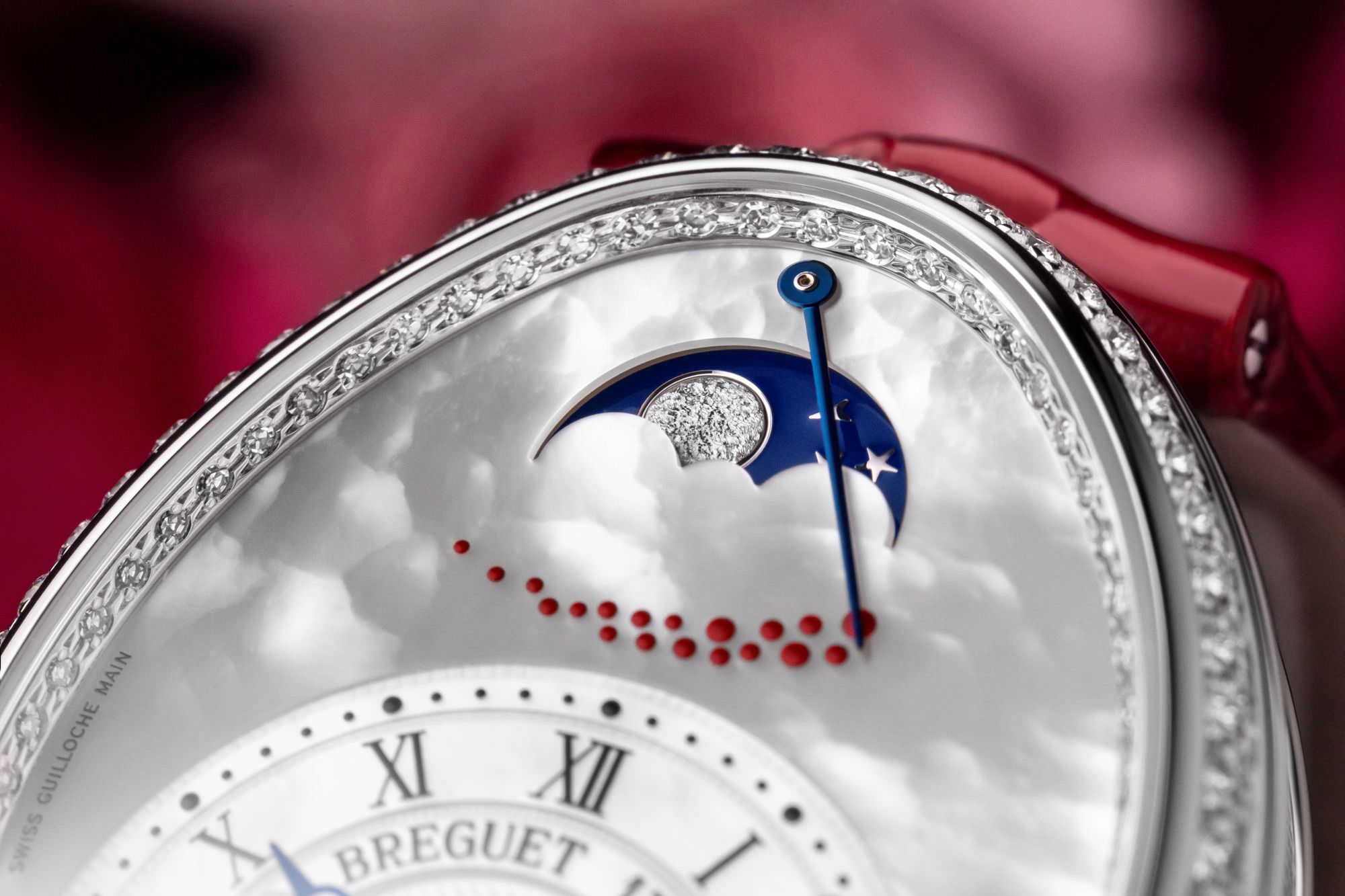Breguet Reine de Naples 8905 Valentine 2022 - View 3