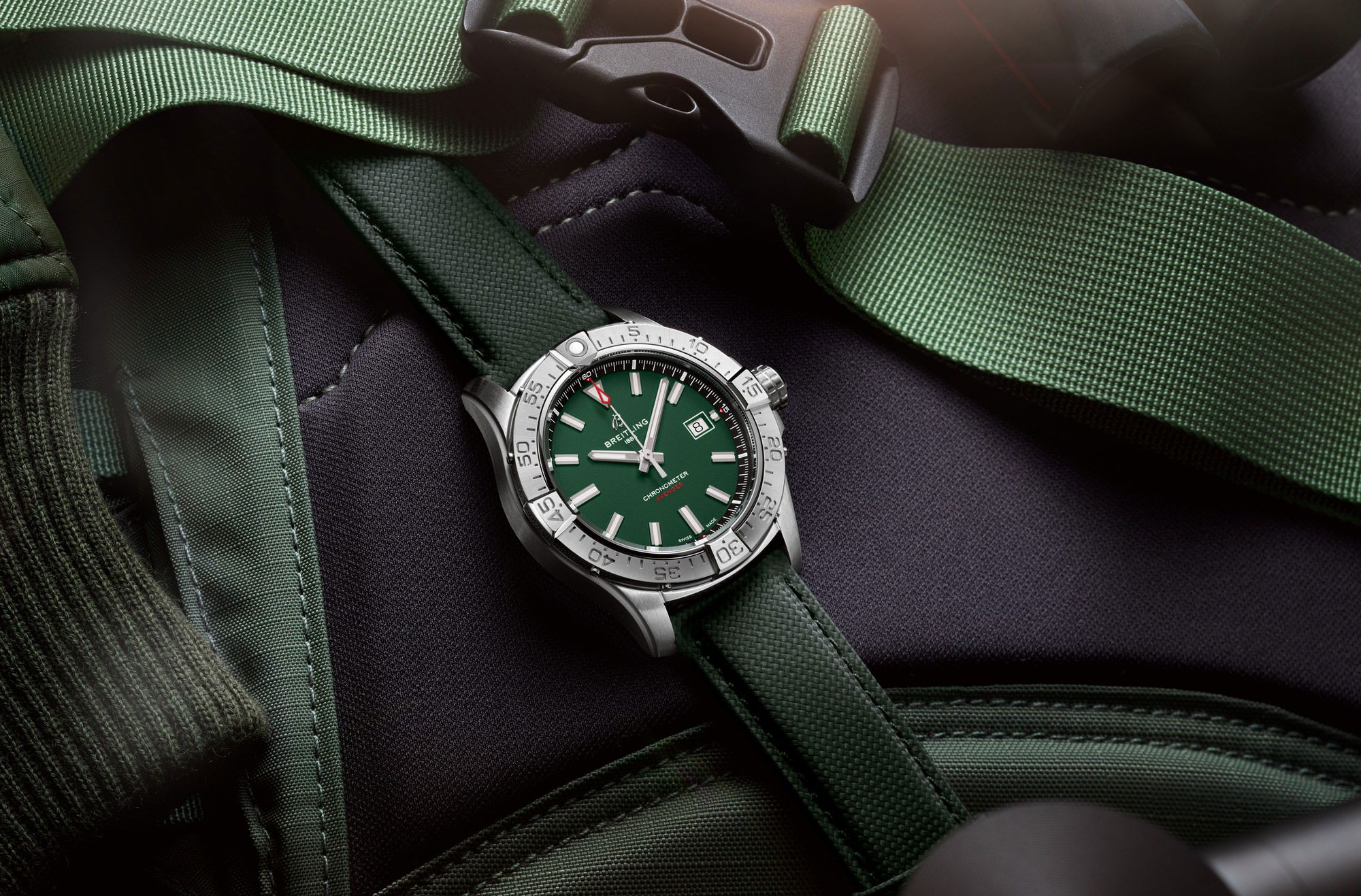 Breitling Avenger Automatic 42 - View 2