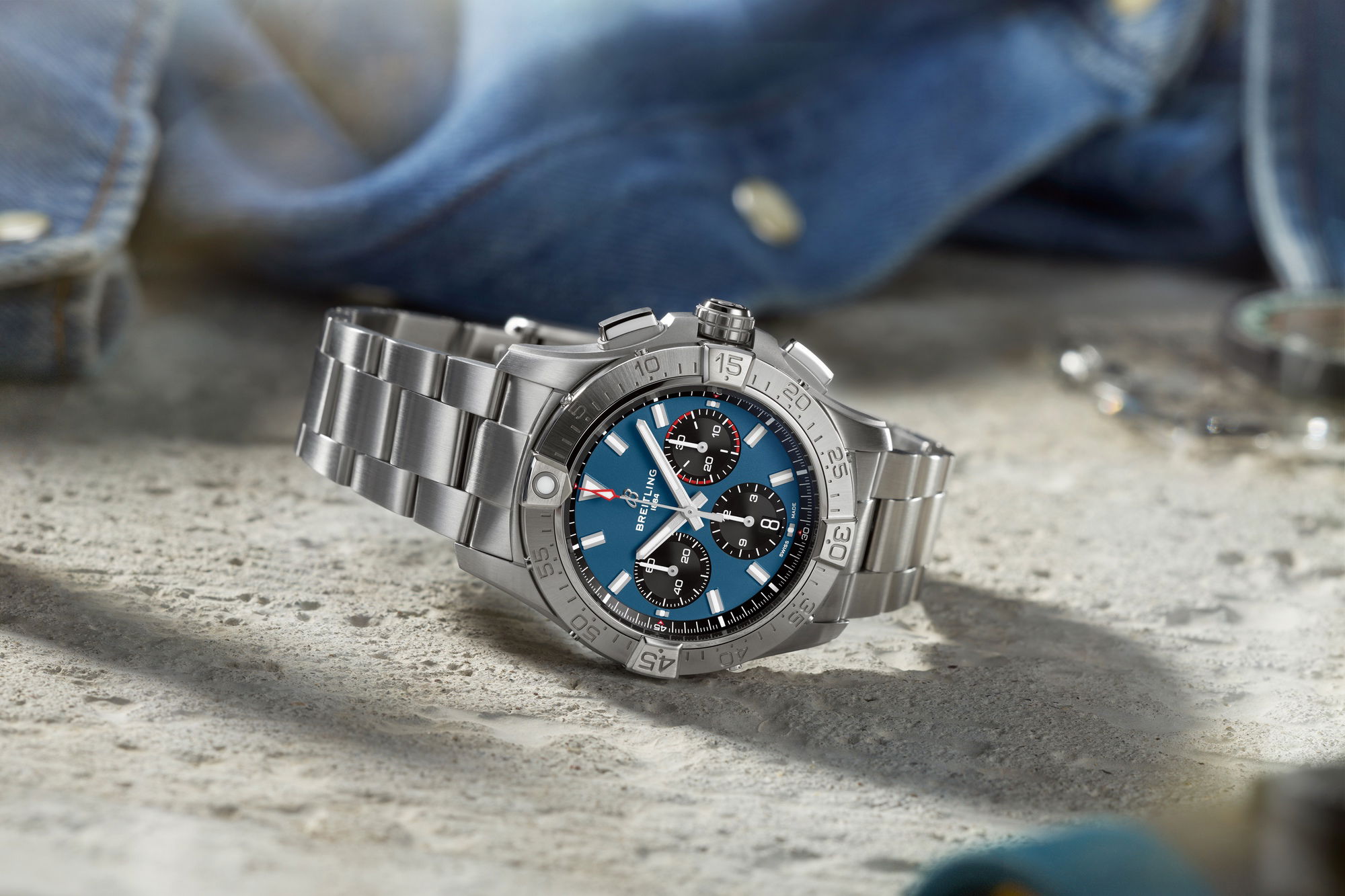 Breitling Avenger B01 Chronograph 42 - View 2