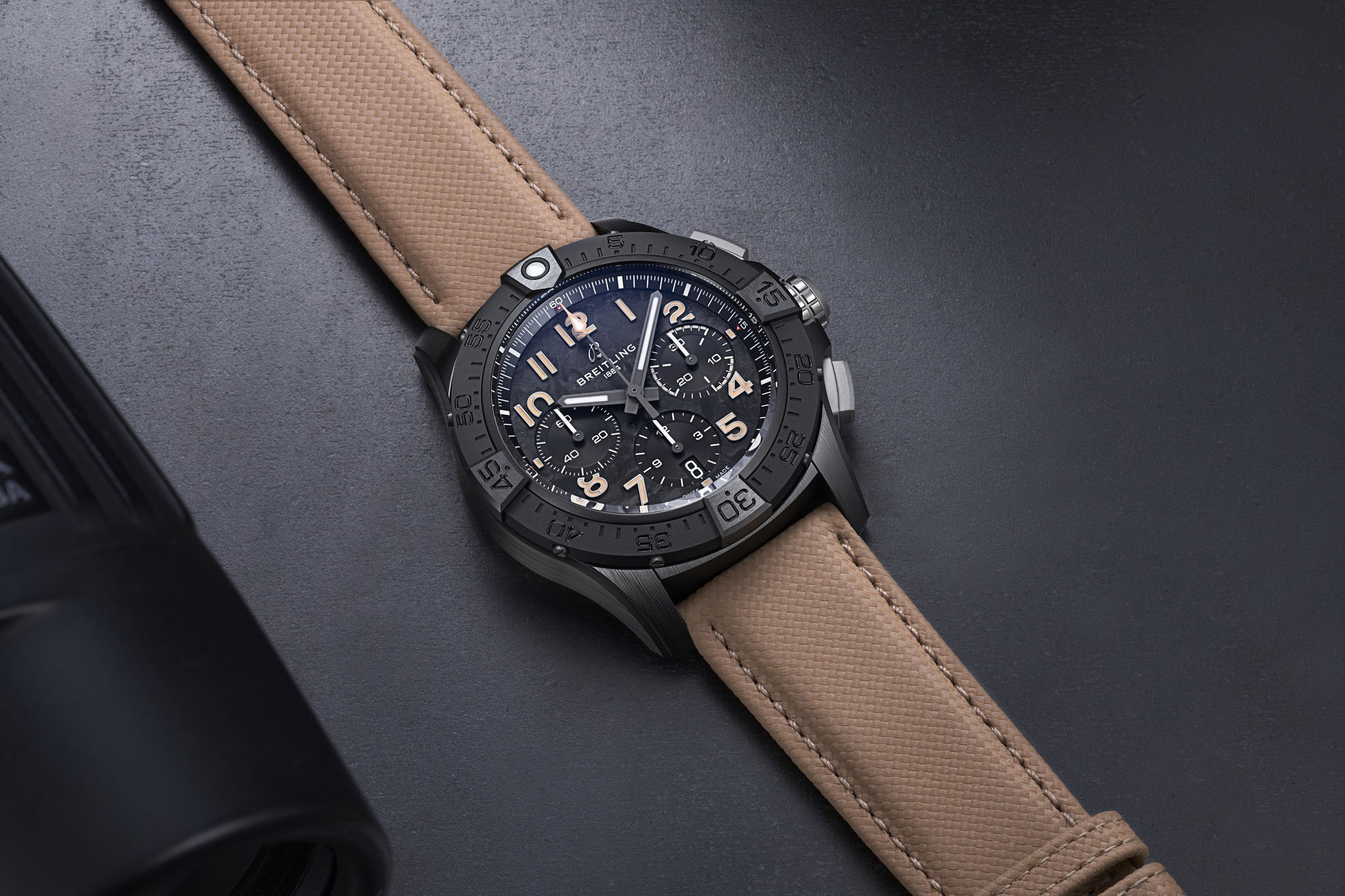 Breitling Avenger B01 Chronograph 42 Night Mission - View 3