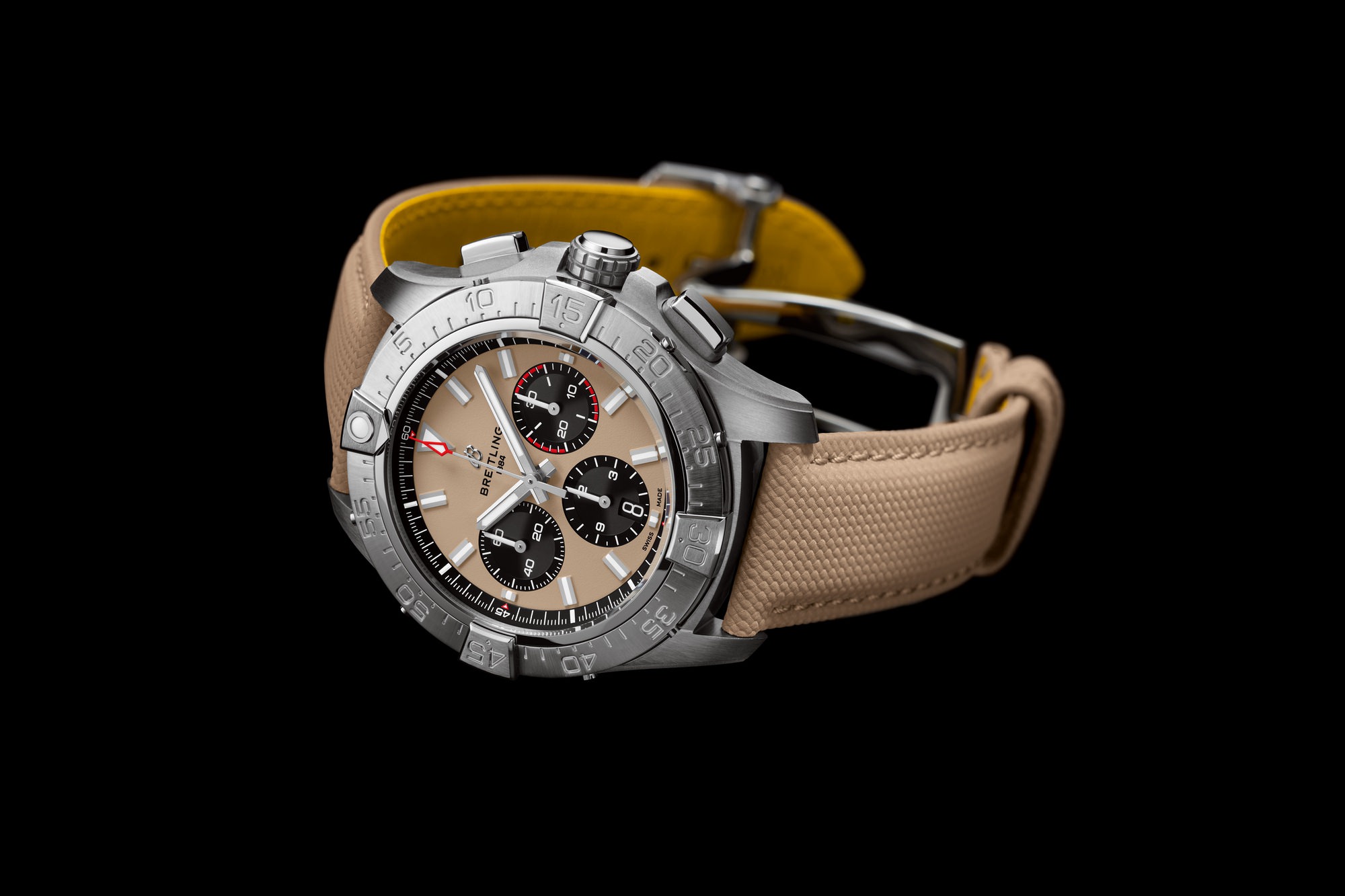 Breitling Avenger B01 Chronograph 44 - View 3