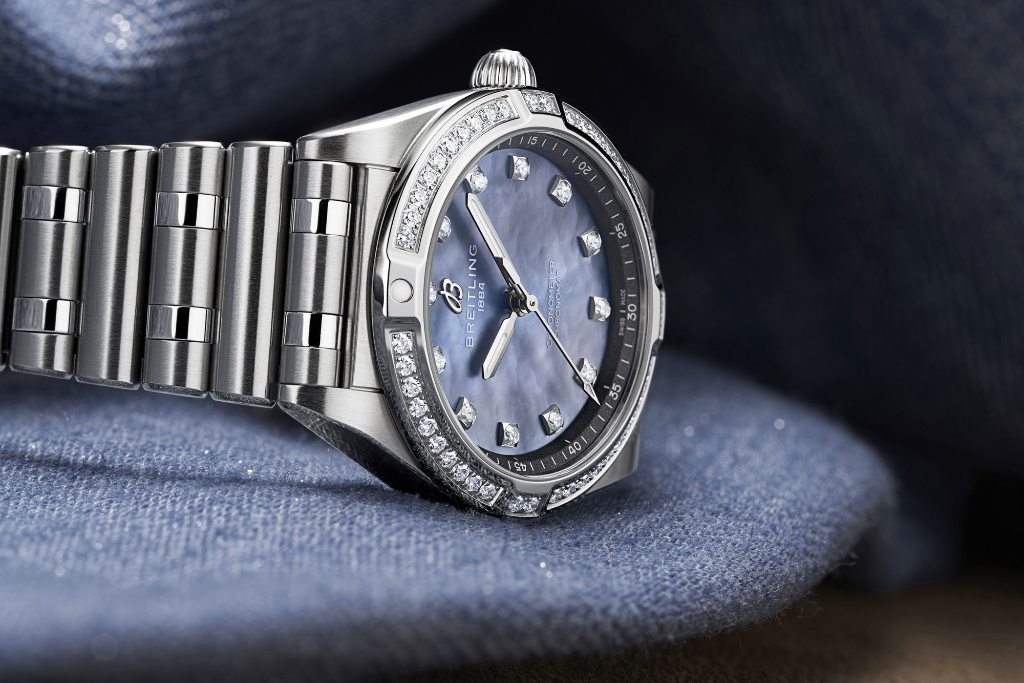 Breitling Chronomat 28 - View 3