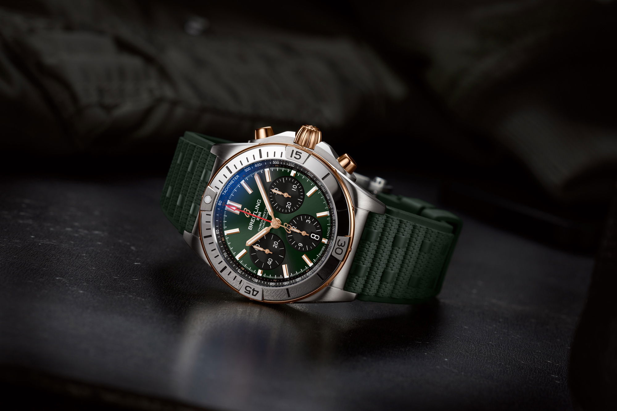 Breitling Chronomat B01 42 - View 2