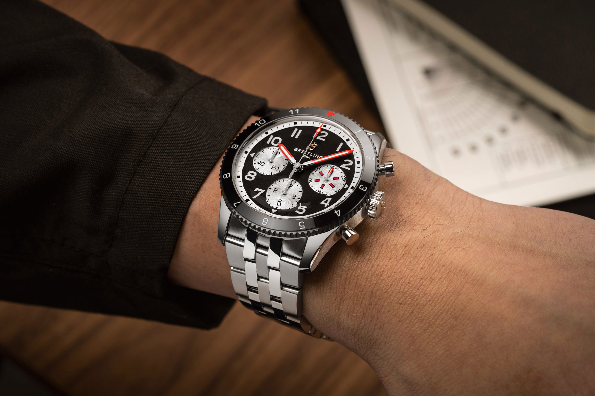 Breitling Classic AVI Chronograph 42 Mosquito - View 2