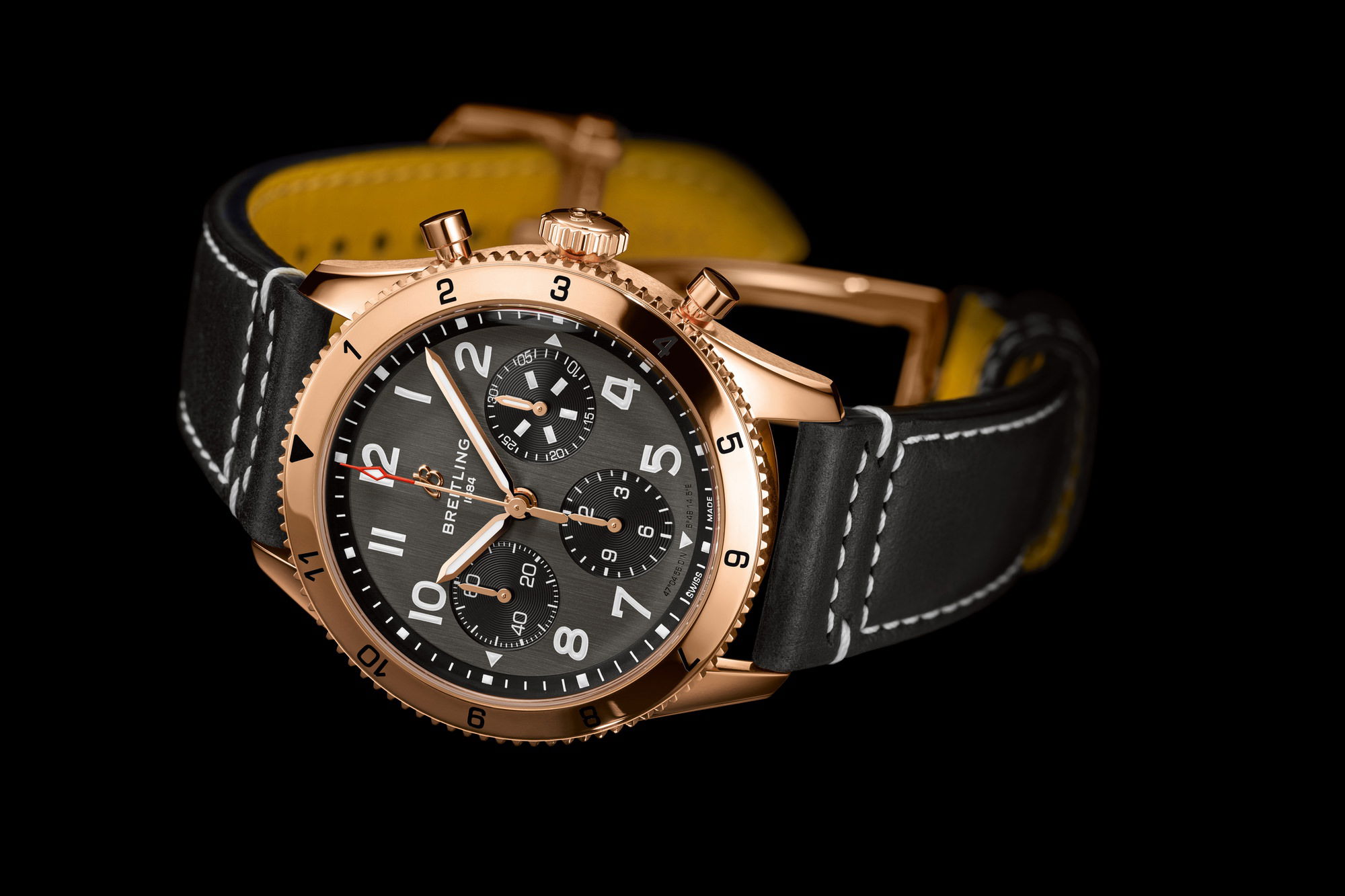 Breitling Classic AVI Chronograph 42 P-51 Mustang - View 2