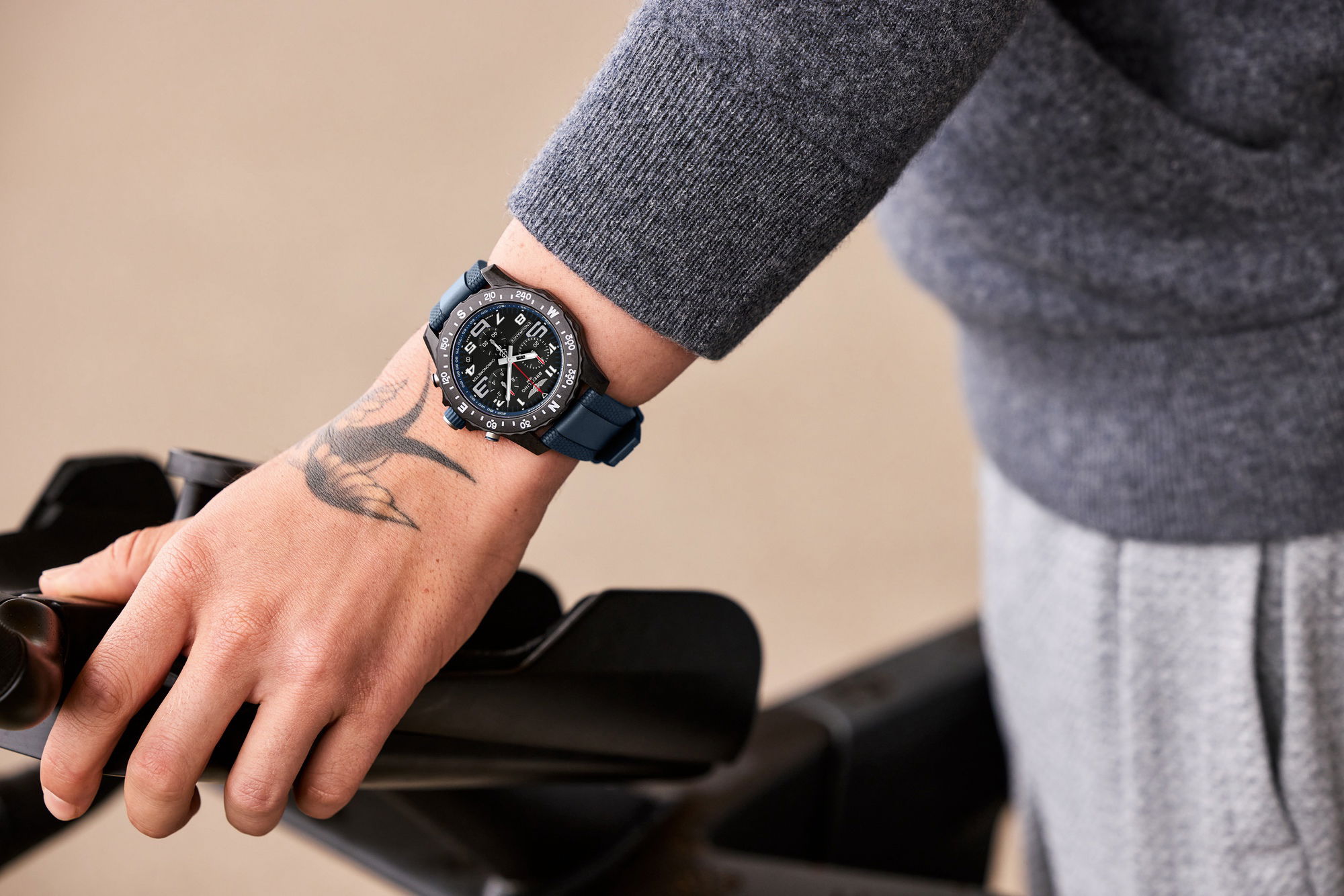Breitling Endurance Pro 44 - View 2