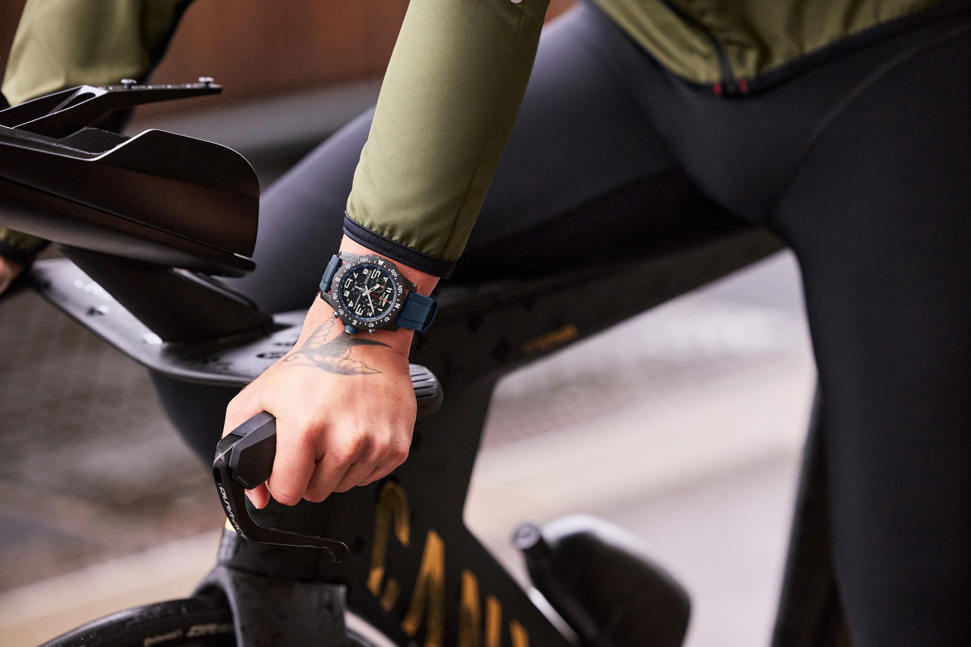 Breitling Endurance Pro 44 - View 3
