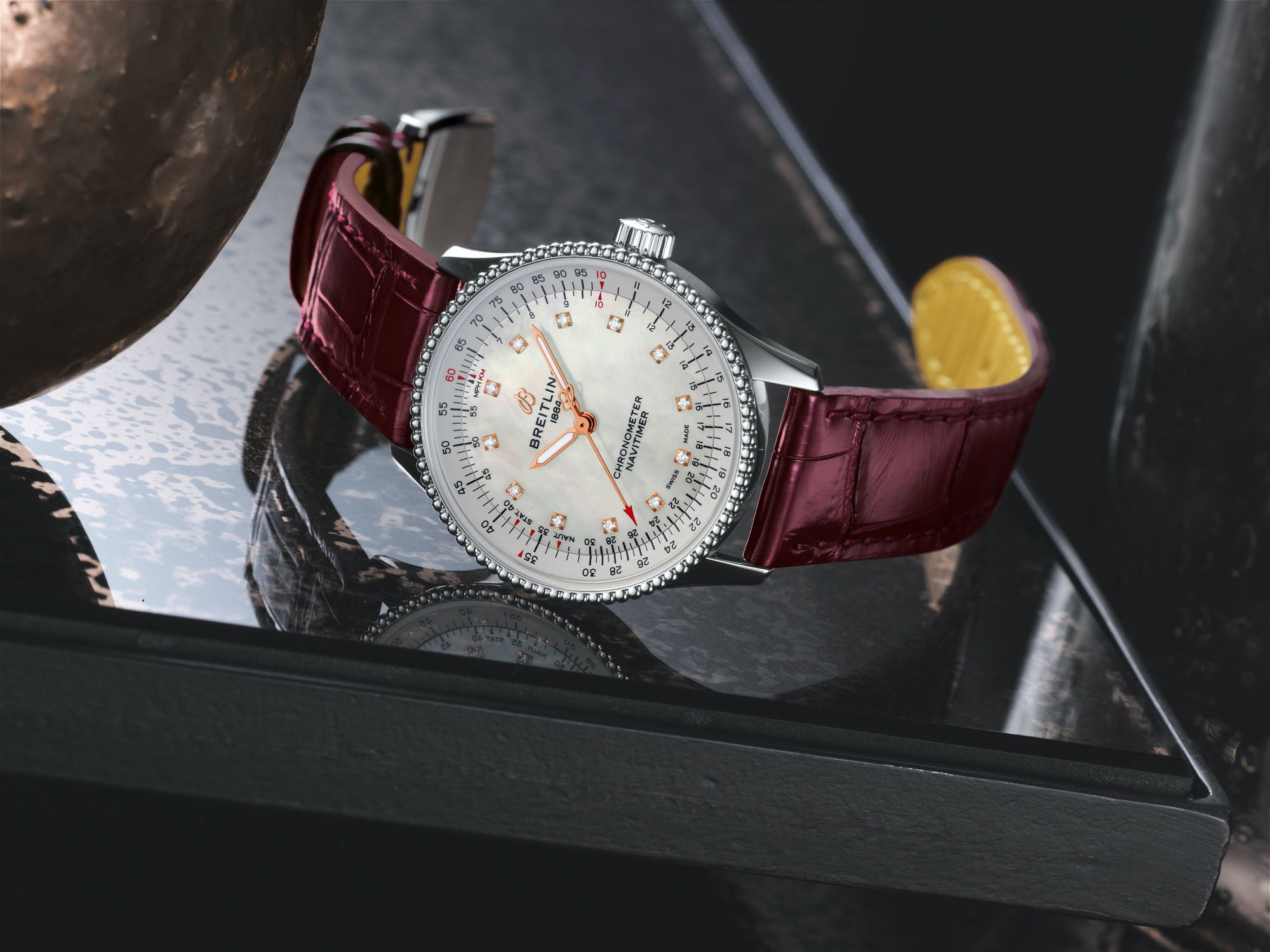 Breitling Navitimer Automatic 35 - View 3