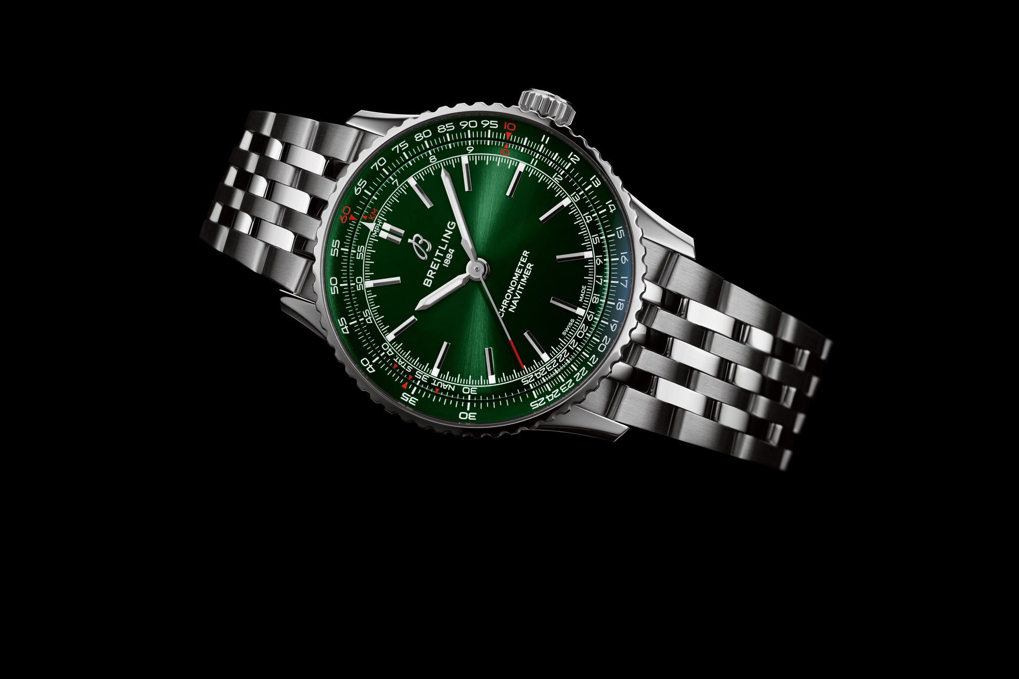 Breitling Navitimer Automatic 41 - View 3
