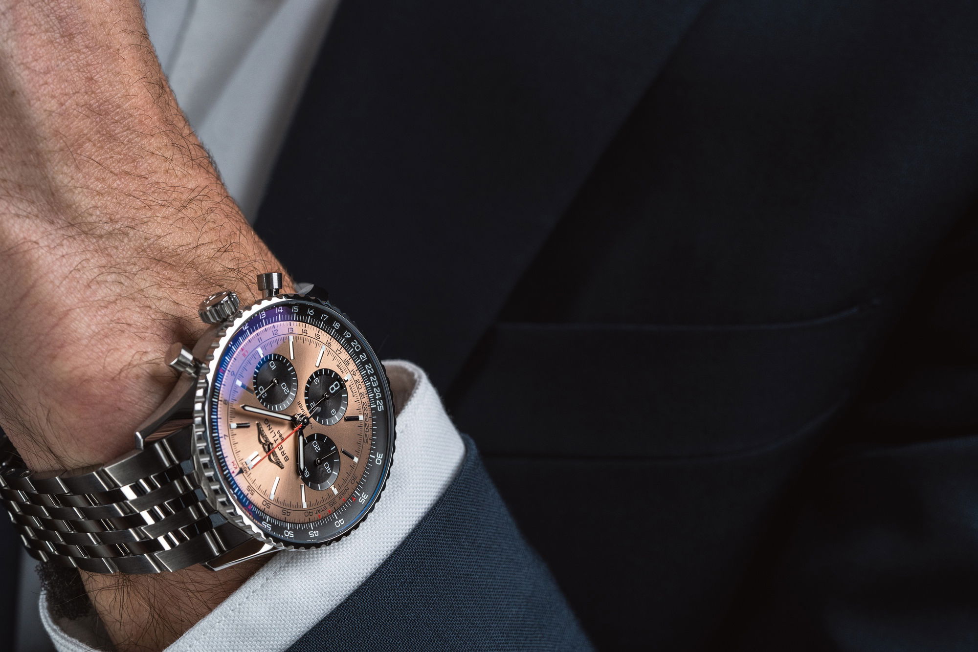 Breitling Navitimer B01 Chronograph 43 - View 3