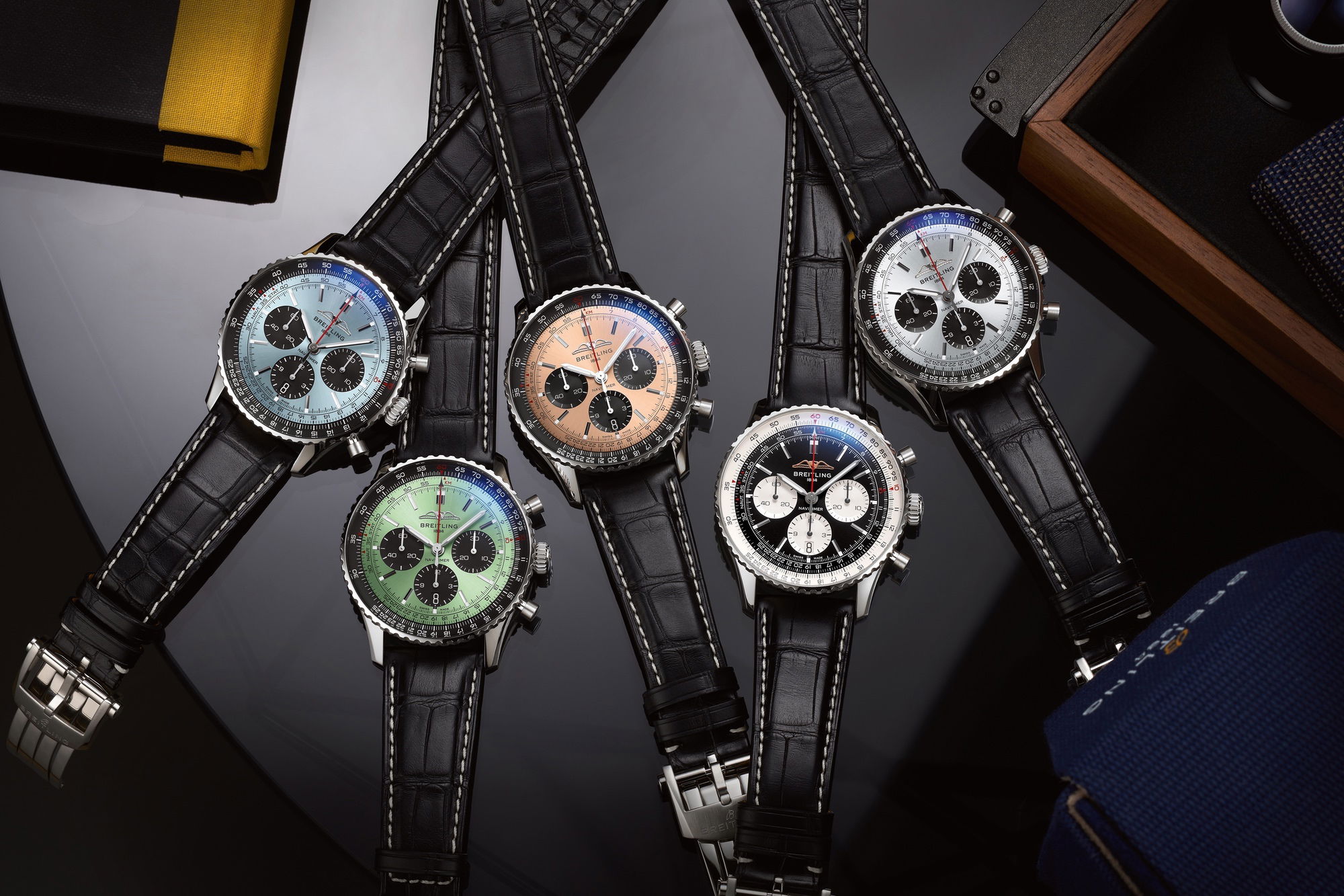 Breitling Navitimer B01 Chronograph 43 - View 2