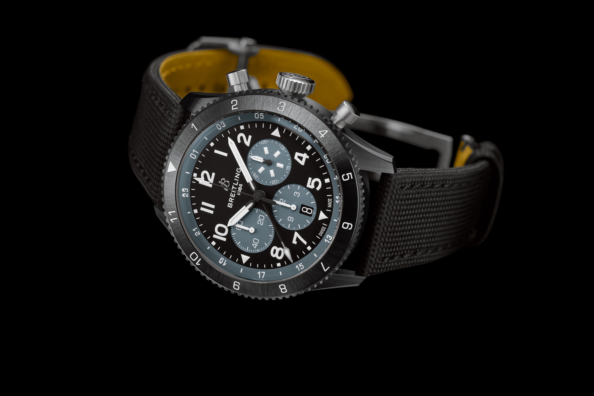 Breitling Super AVI B04 Chronograph GMT 46 Mosquito Night Fighter - View 2