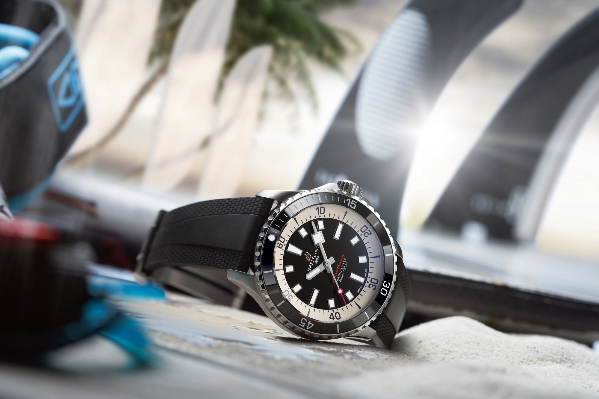 Breitling Superocean Automatic 42 - View 3