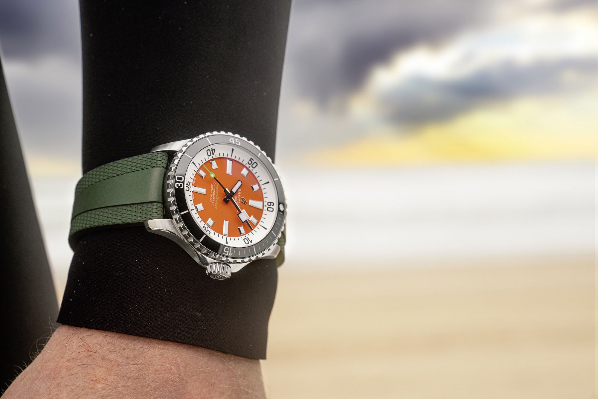 Breitling Superocean Automatic 42 Kelly Slater Limited Edition - View 3