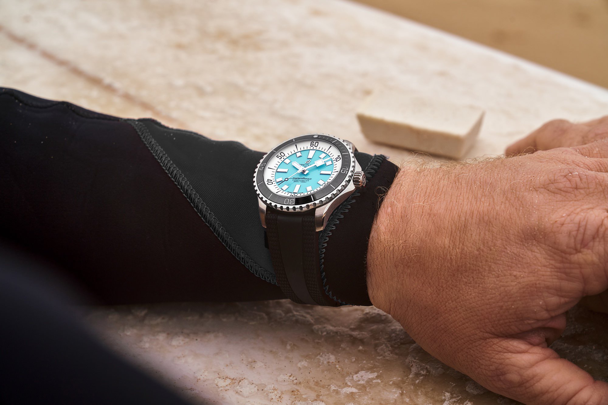 Breitling Superocean Automatic 44 - View 3