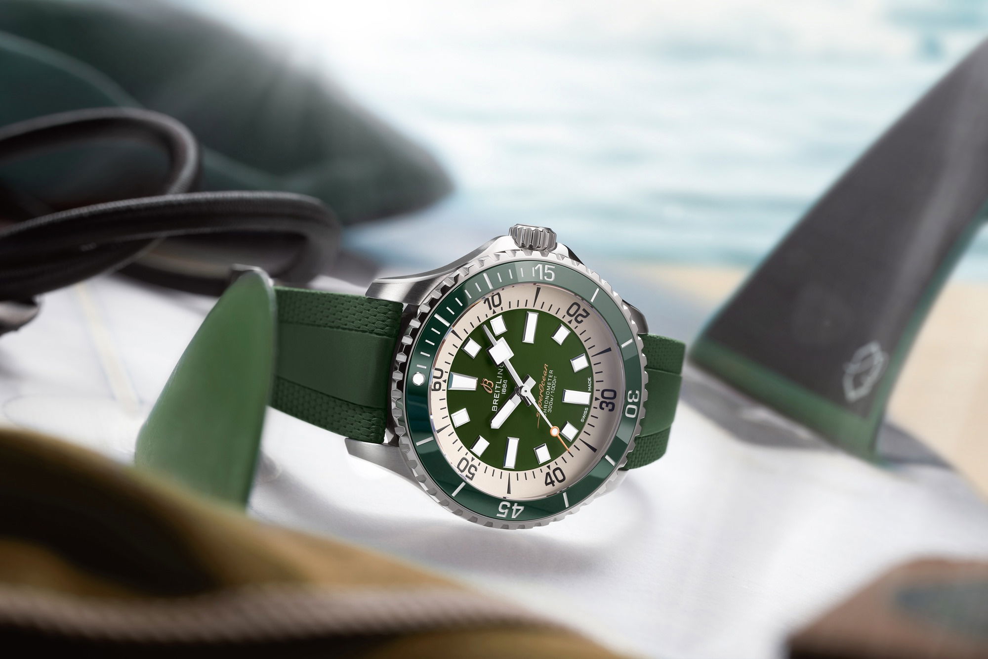 Breitling Superocean Automatic 44 - View 3