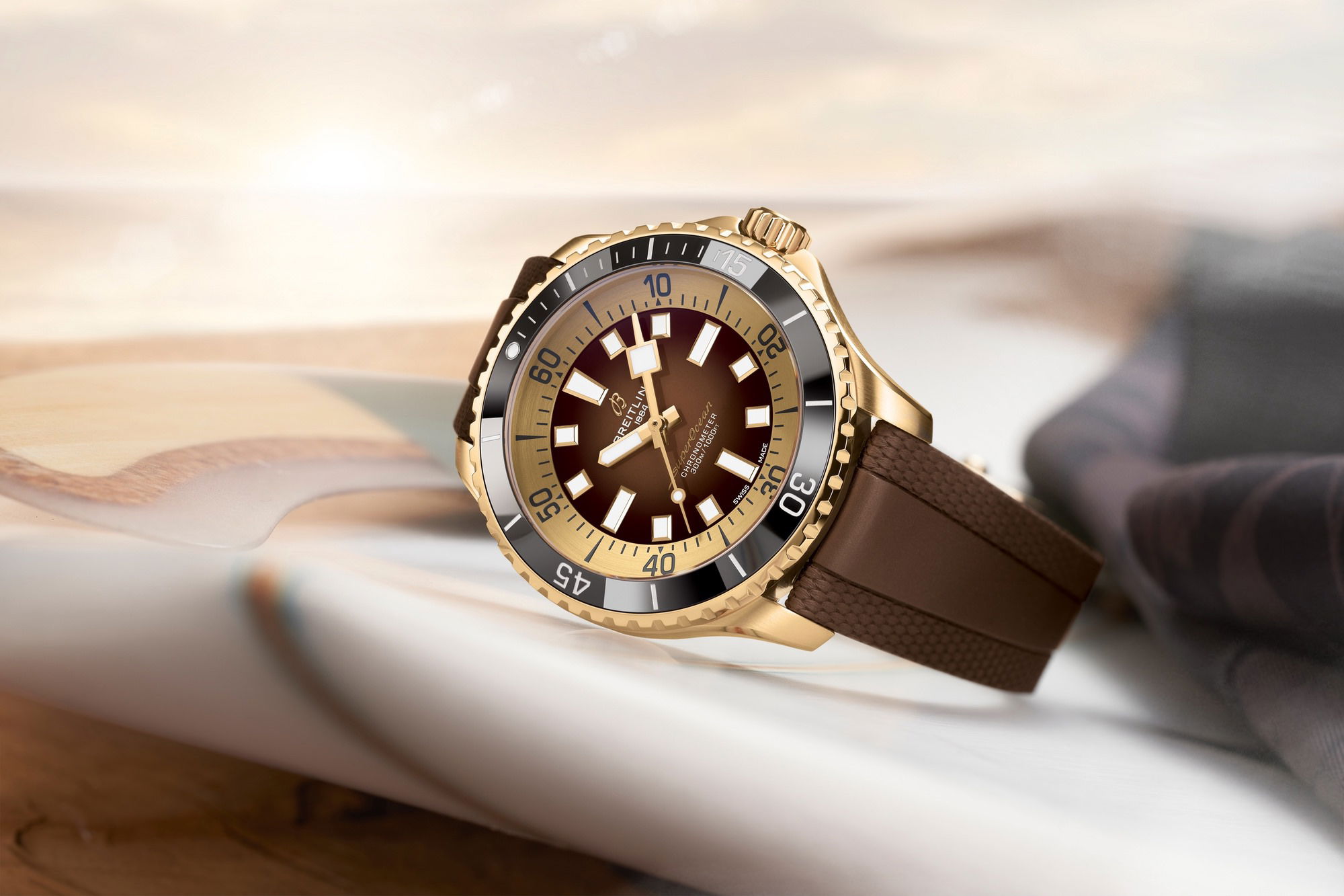 Breitling Superocean Automatic 44 - View 3