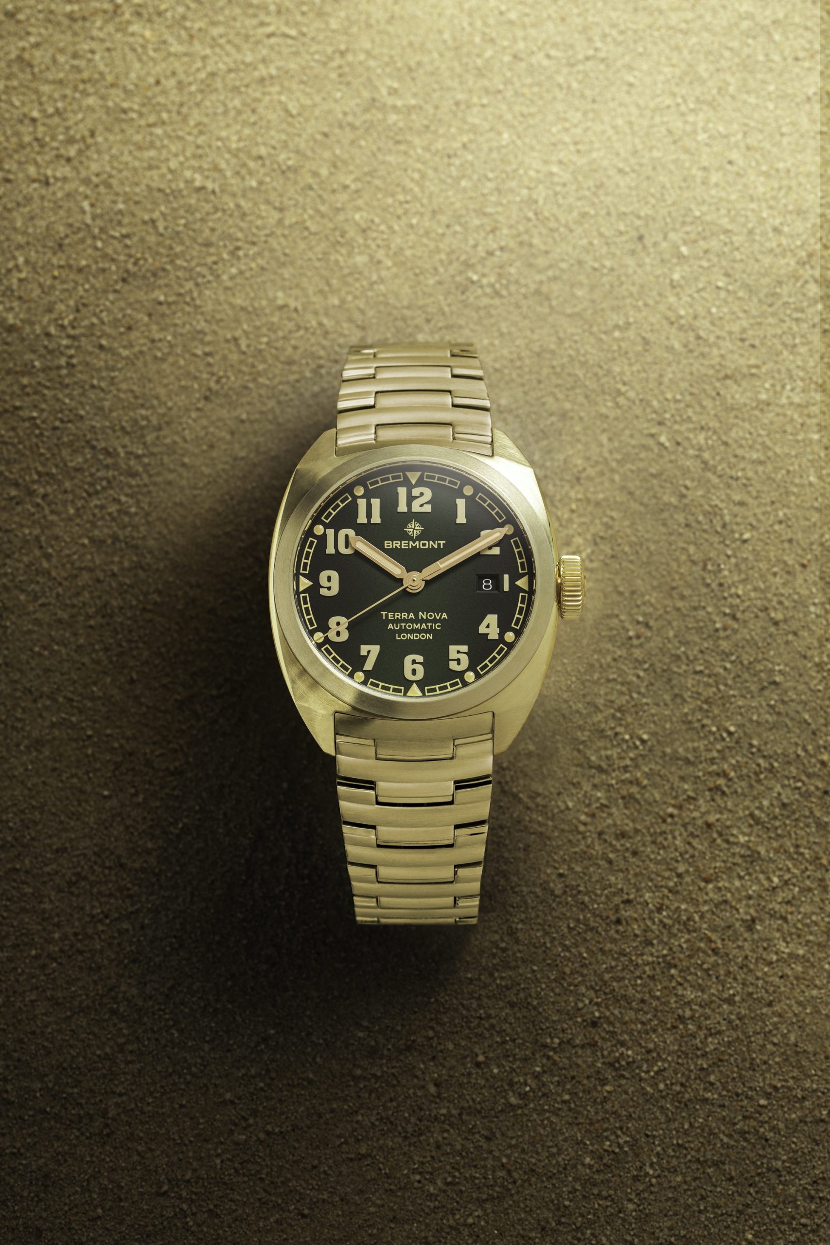 Bremont Terra Nova 40.5 mm Date Bronze - View 2