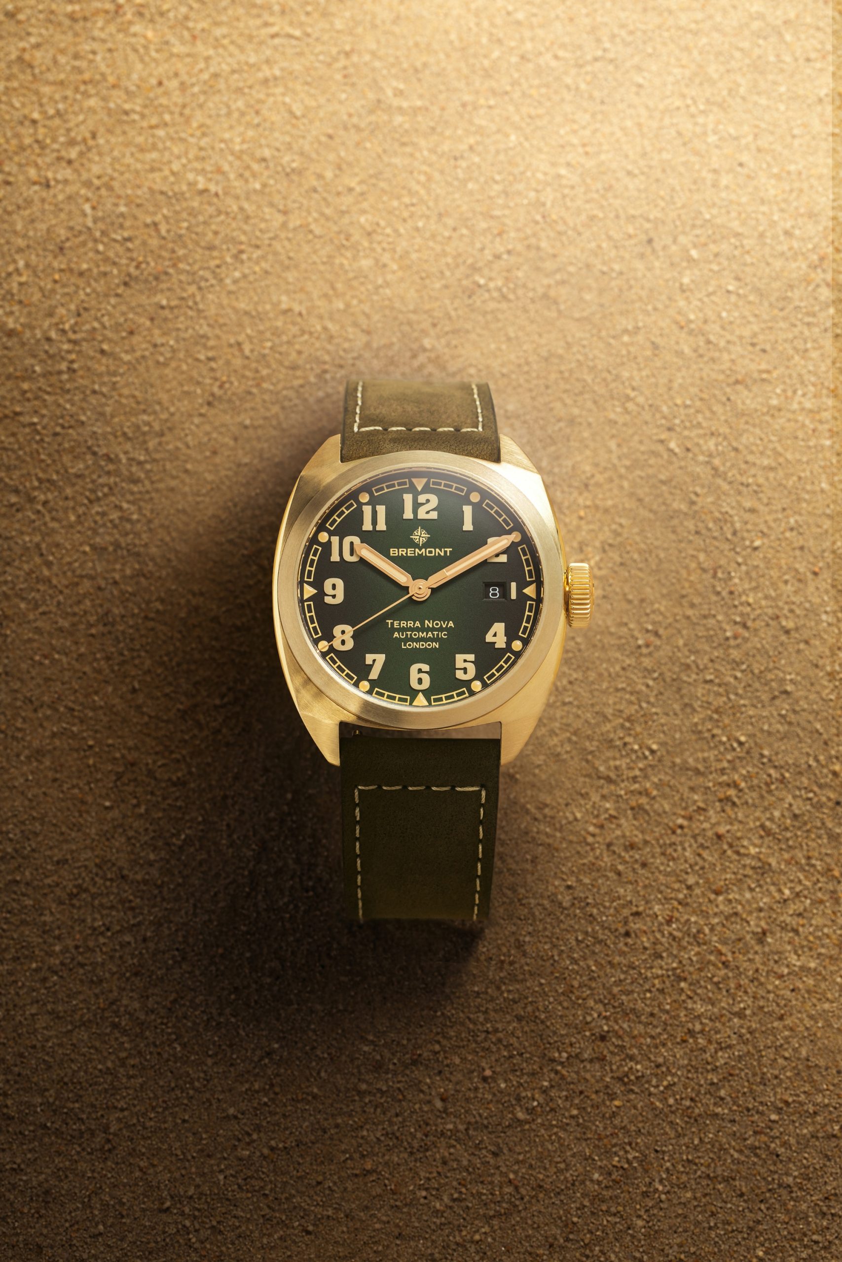 Bremont Terra Nova 40.5 mm Date Bronze - View 2