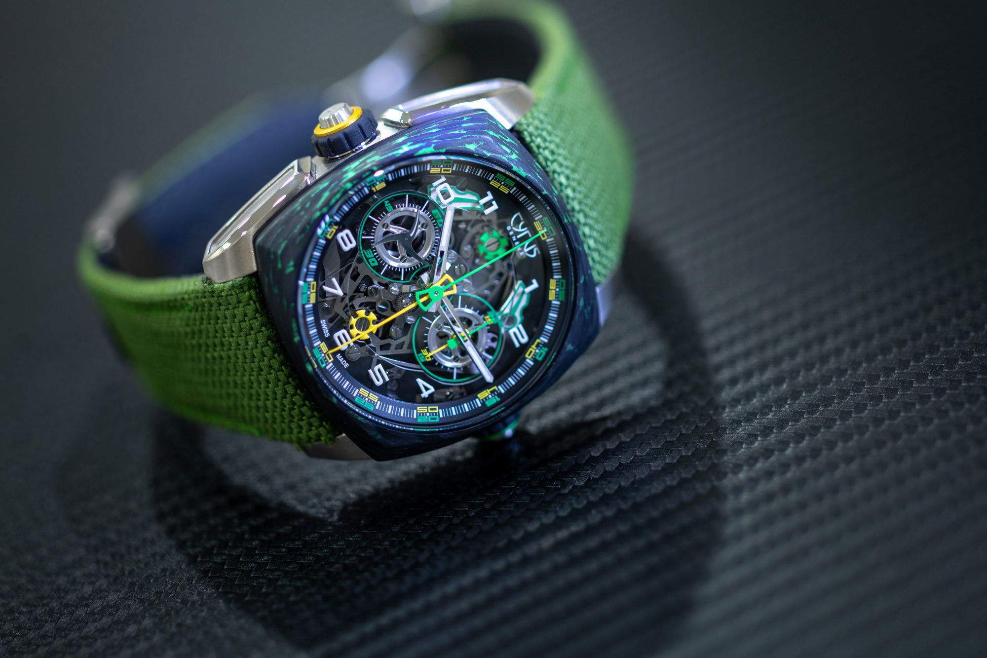 Cyrus Klepcys DICE Lime Carbon - View 3