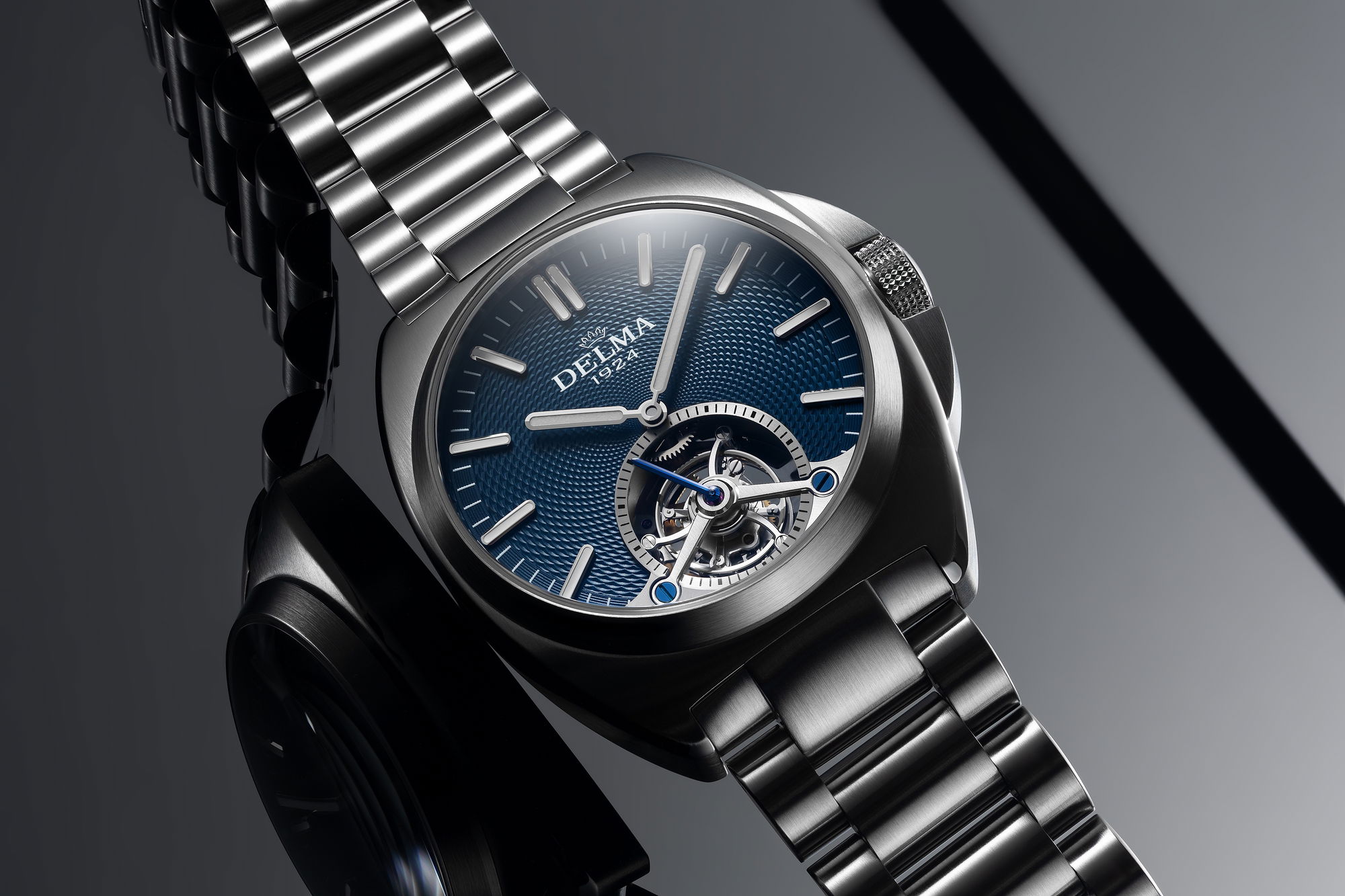 Delma 1924 Tourbillon - View 3