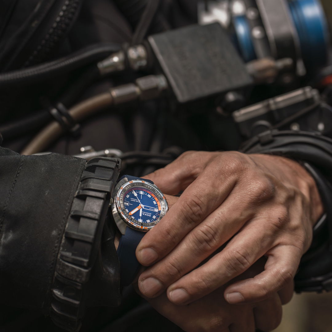 Doxa SUB 250T GMT Caribbean - View 2