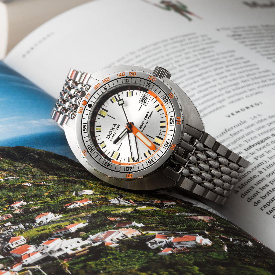 Doxa SUB 250T GMT Searambler - View 2