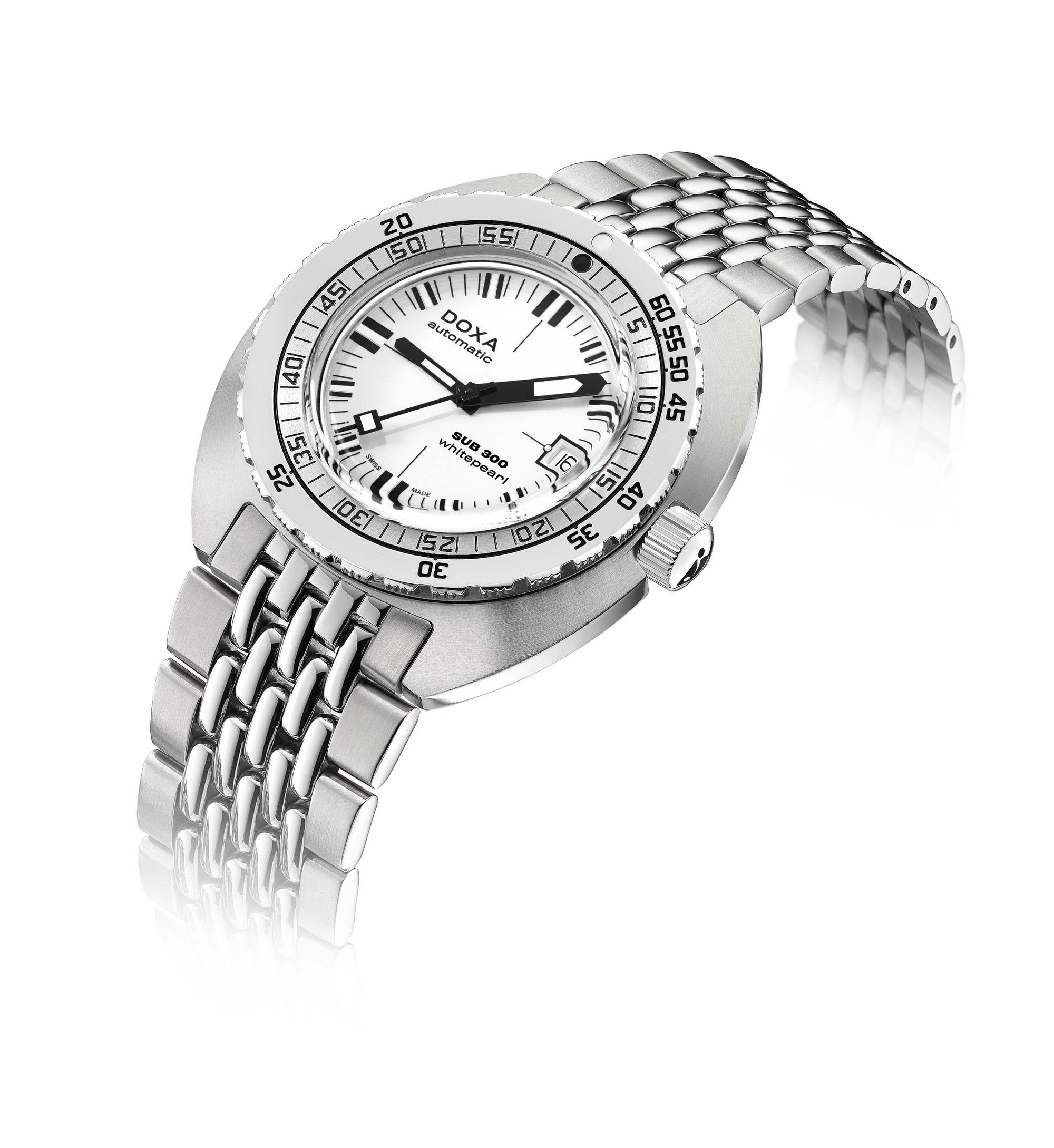 Doxa SUB 300 Whitepearl - View 2