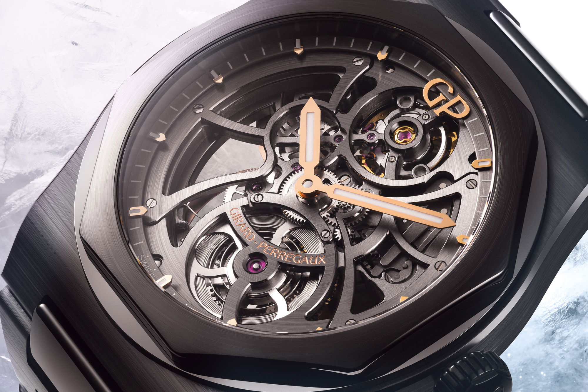Girard-Perregaux Laureato Skeleton WinteRace Edition - View 3