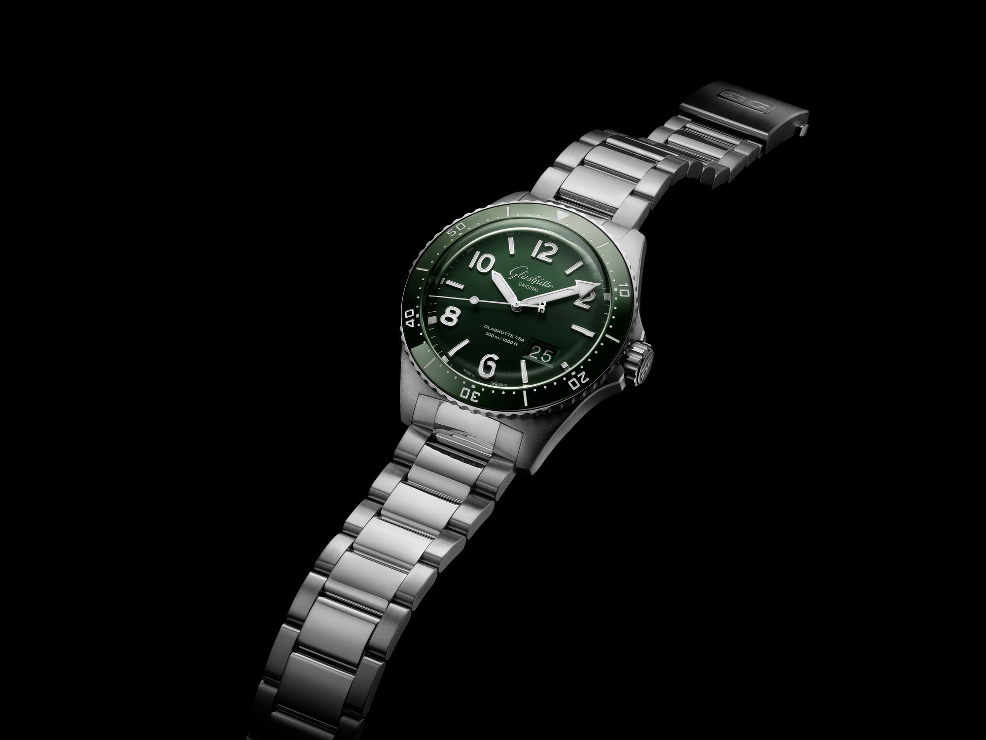 Glashütte Original SeaQ Panorama Date - View 3