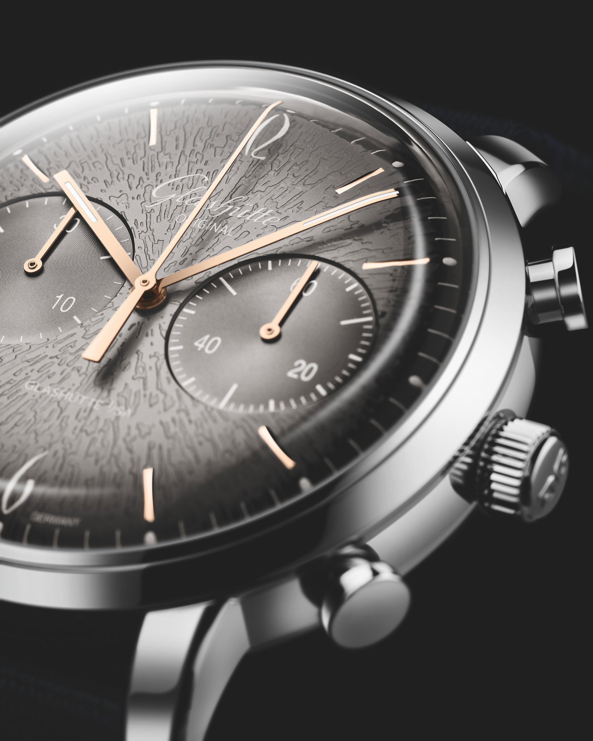 Glashütte Original Sixties Chronograph Annual Edition - View 3
