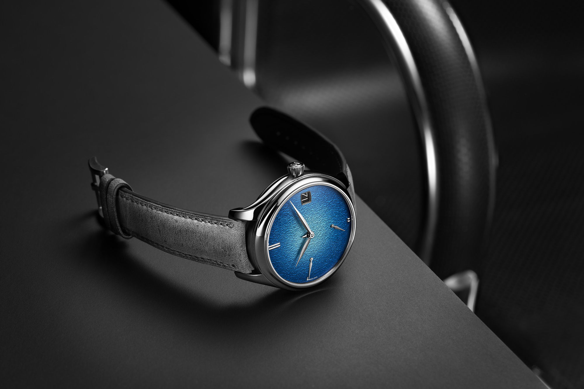 H. Moser & Cie Endeavour Perpetual Calendar Tantalum Blue Enamel - View 2